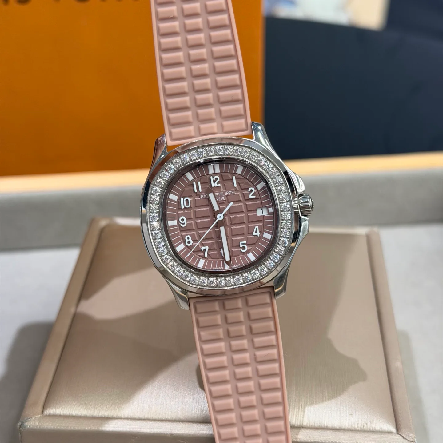 Часы Женские Patek Philippe 17800707