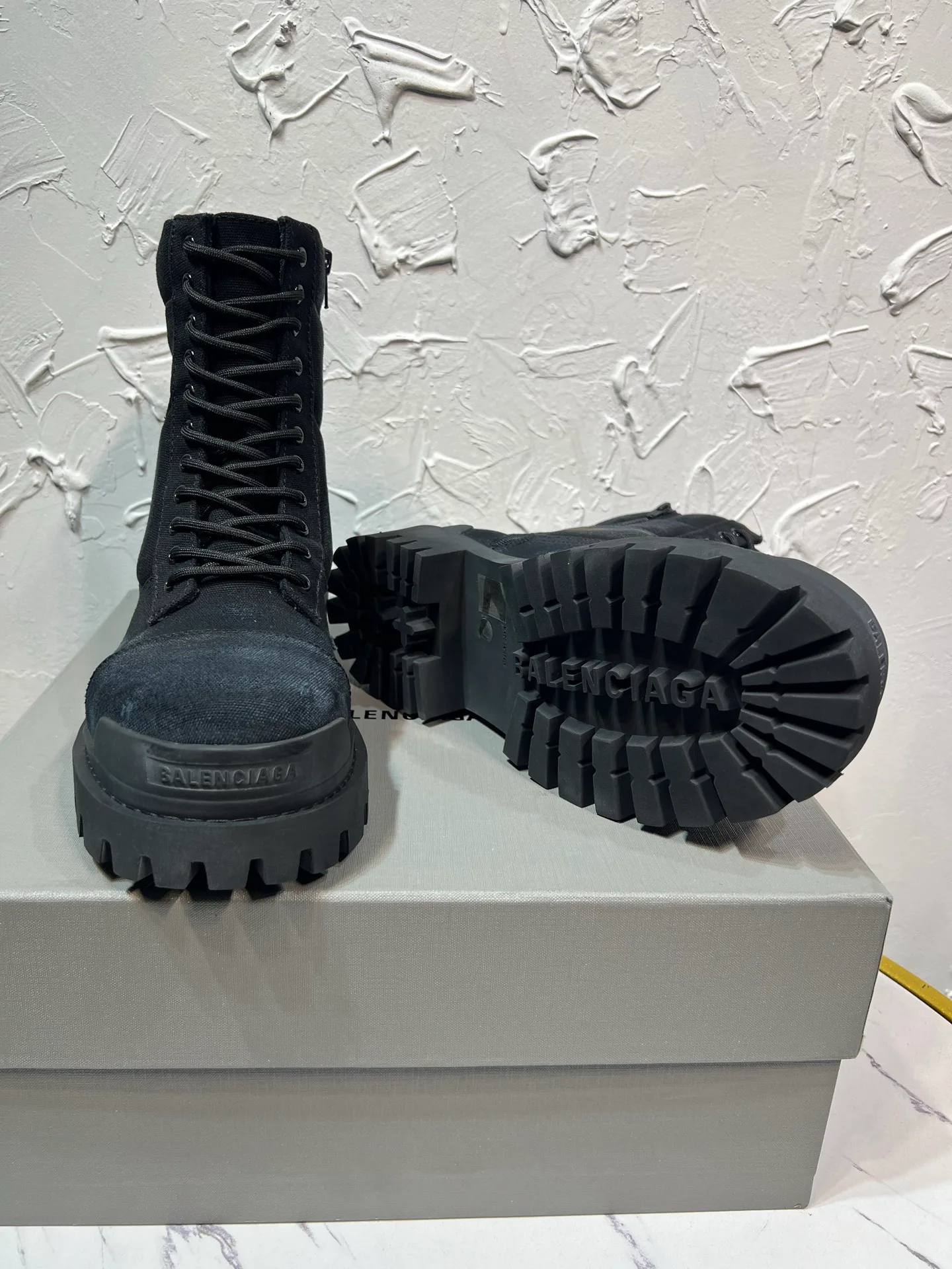 Ботинки Мужские Balenciaga 18677684