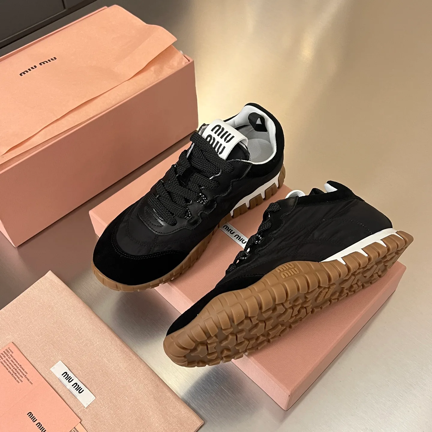Кроссовки Женские Miu Miu 17968638