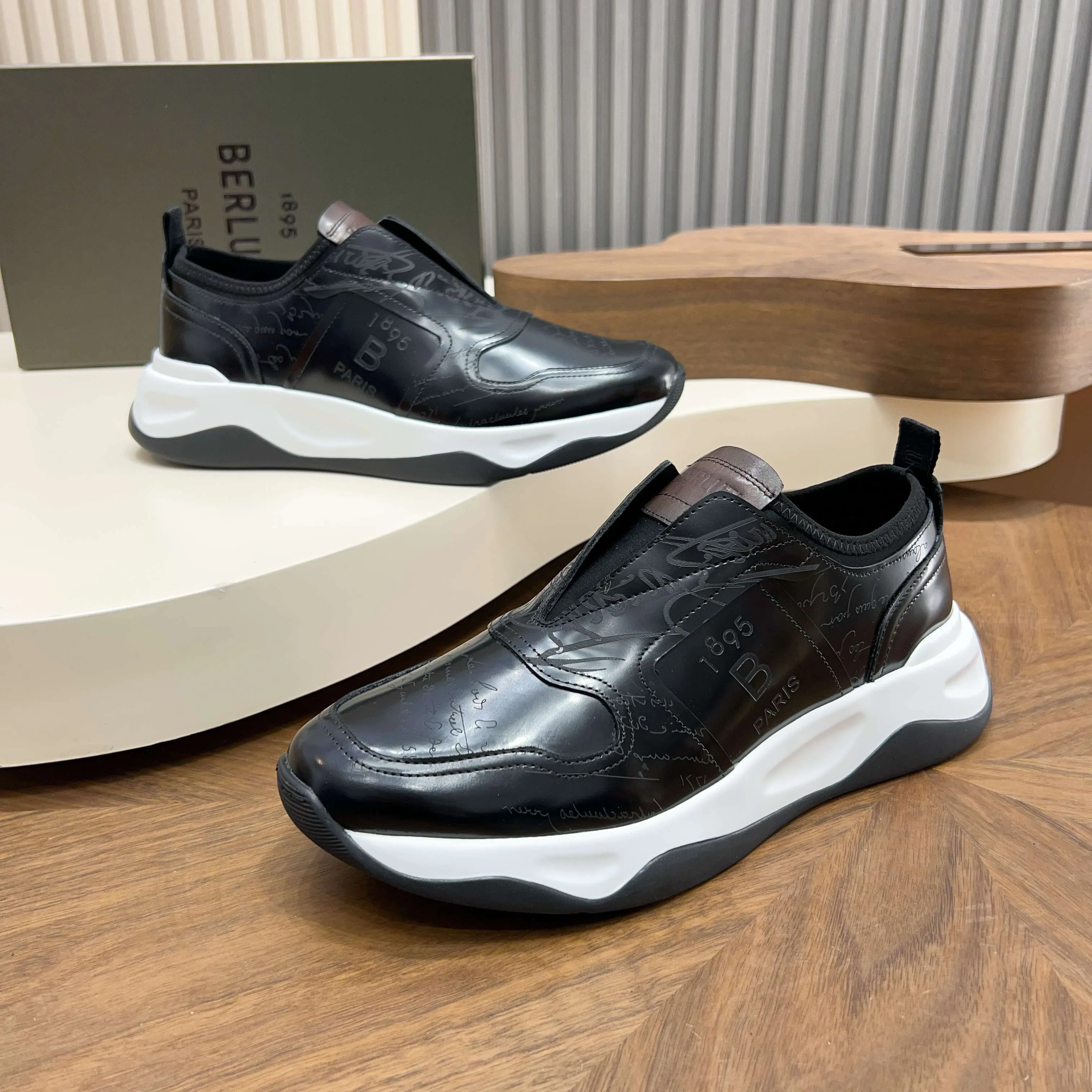 Кроссовки Мужские Berluti 18890245