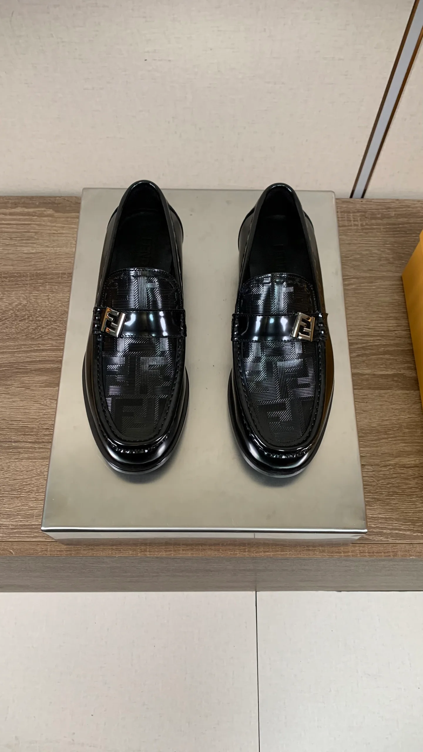 Лоферы И Туфли Мужские Fendi 11232748