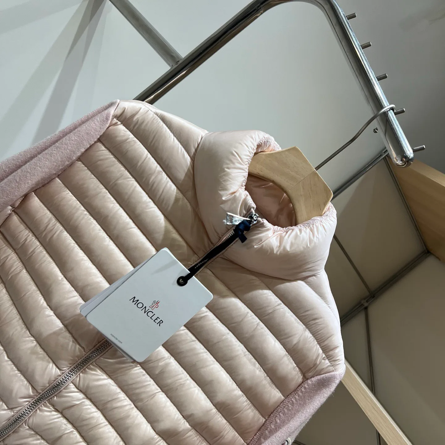 Куртки И Пуховики Женские Moncler 18043622