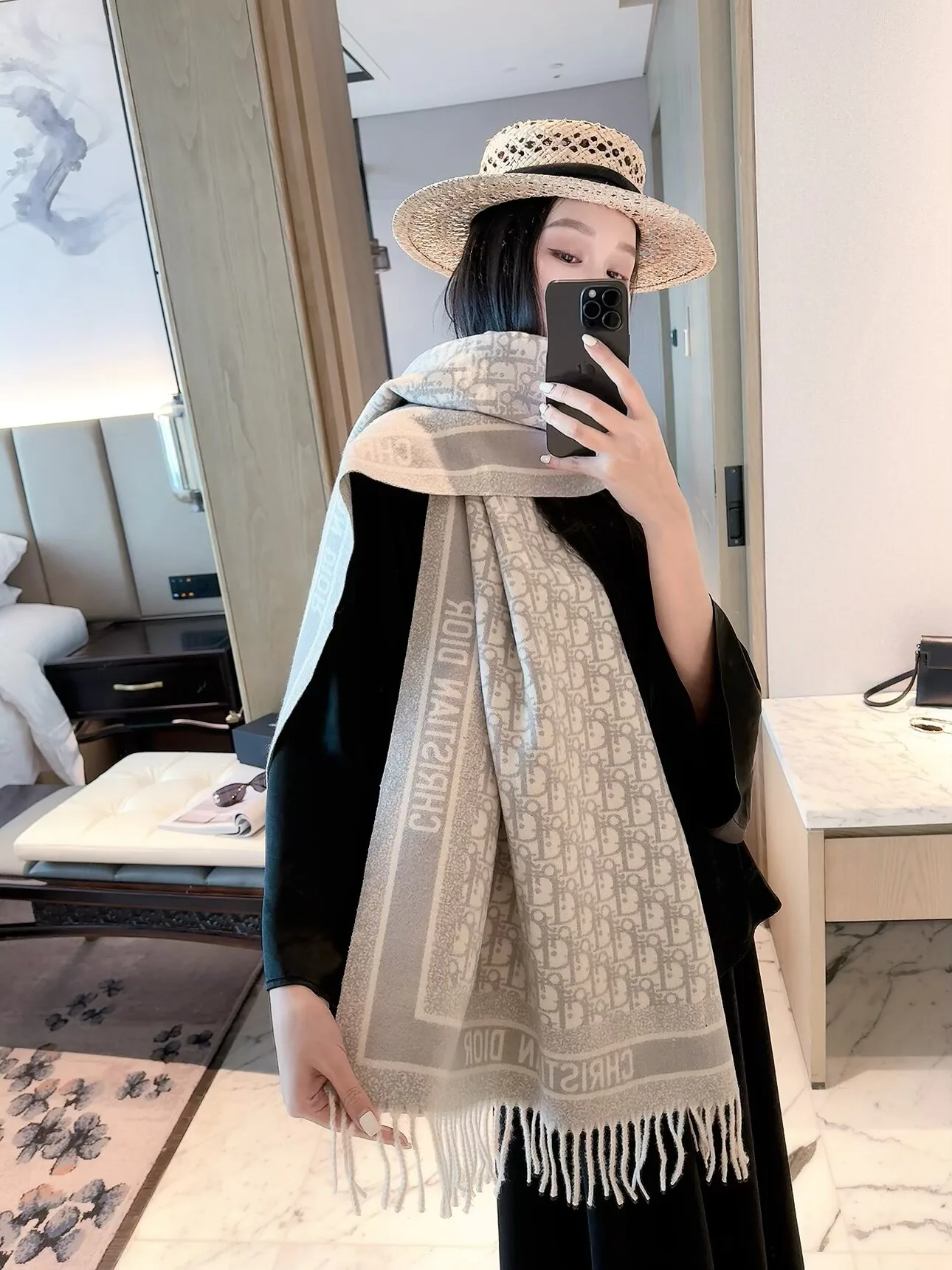 Шарфы Christian Dior 18322528