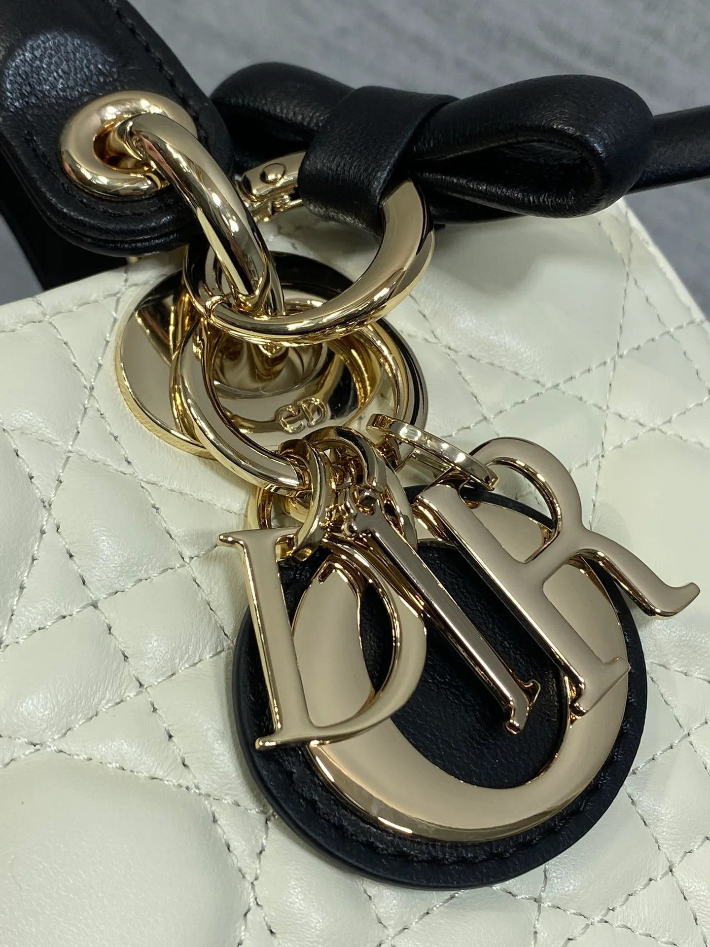 Классические Сумки Женские Christian Dior 12189476