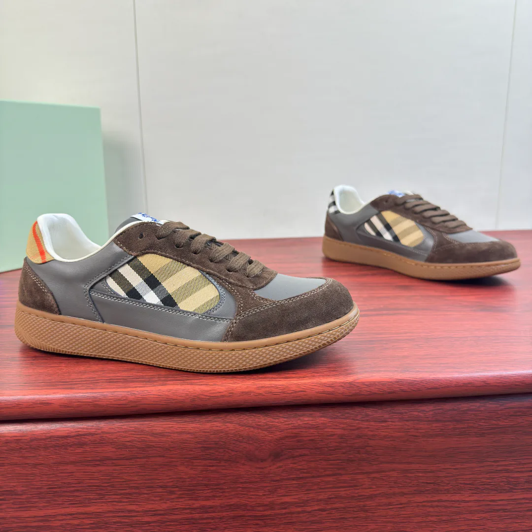 Кроссовки Мужские Burberry 17636479