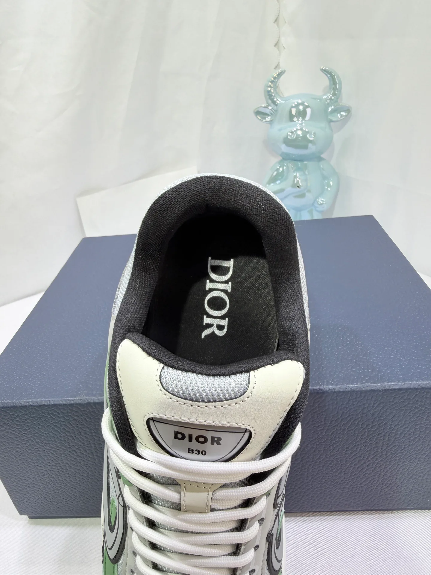 Кроссовки Женские Christian Dior 18743895