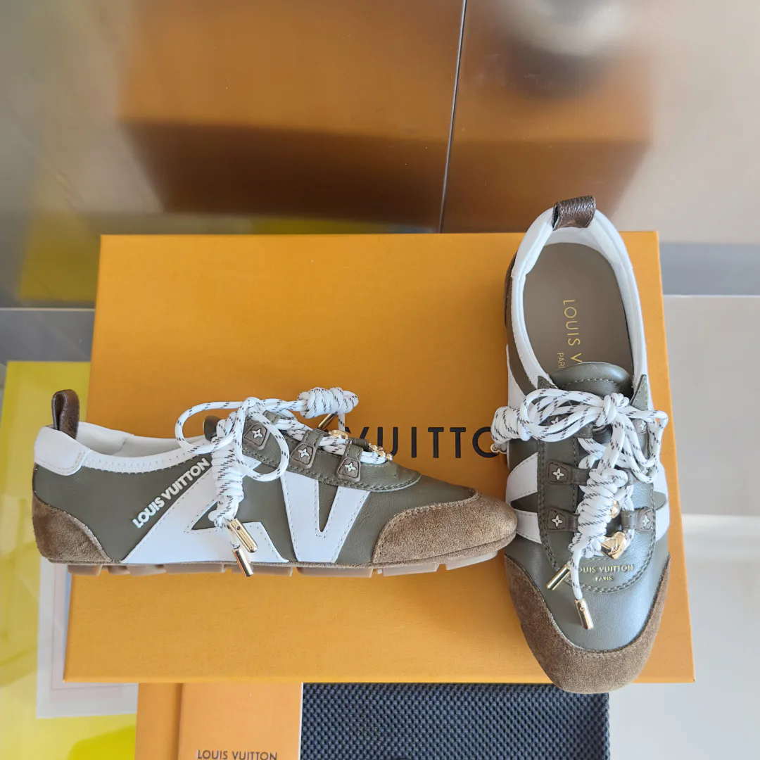 Кроссовки Женские Louis Vuitton 3134392