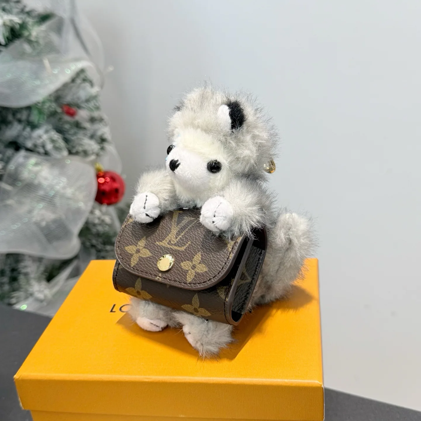 Ключницы Louis Vuitton 17886408