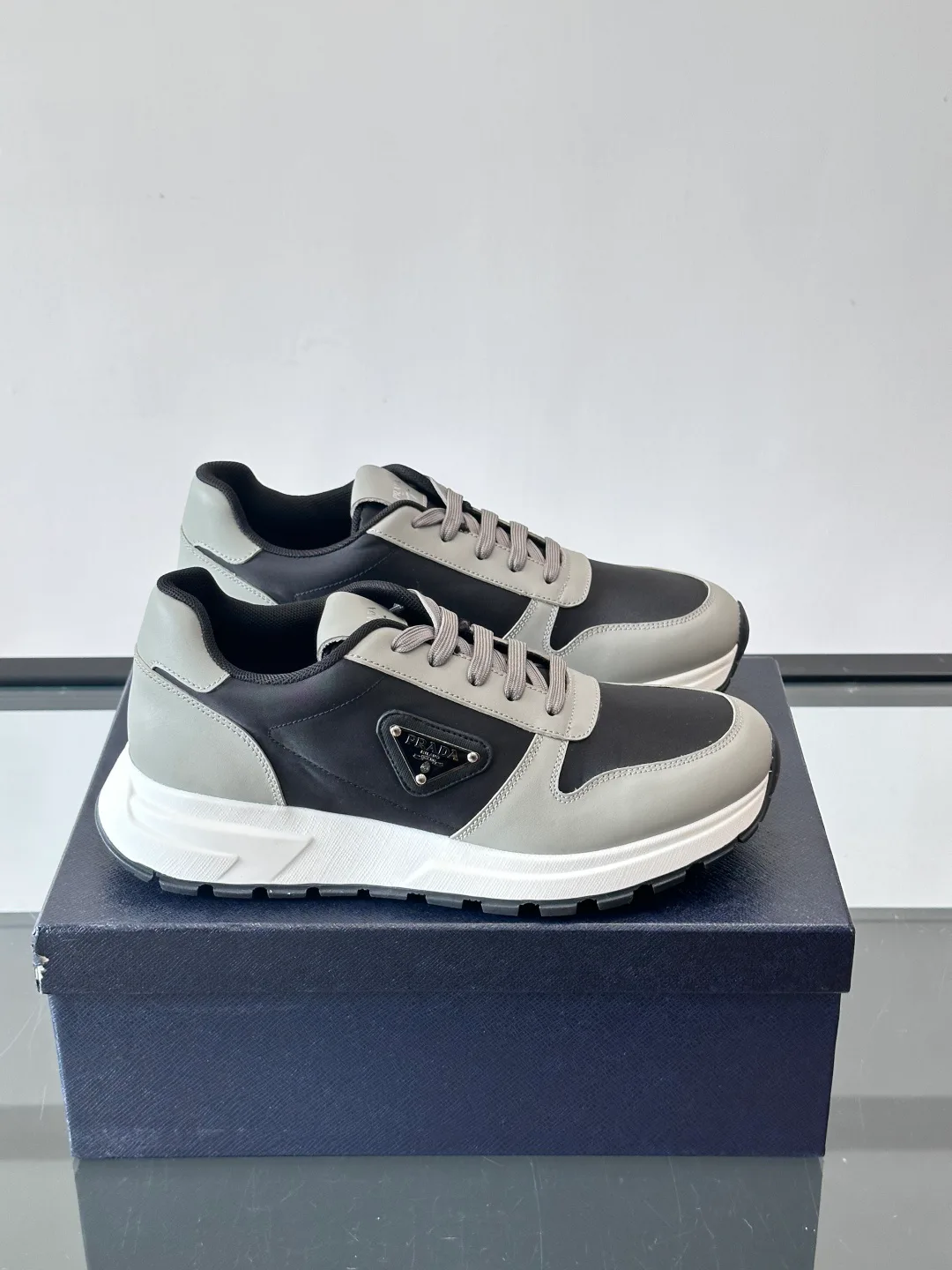 Кроссовки Мужские Prada 316126