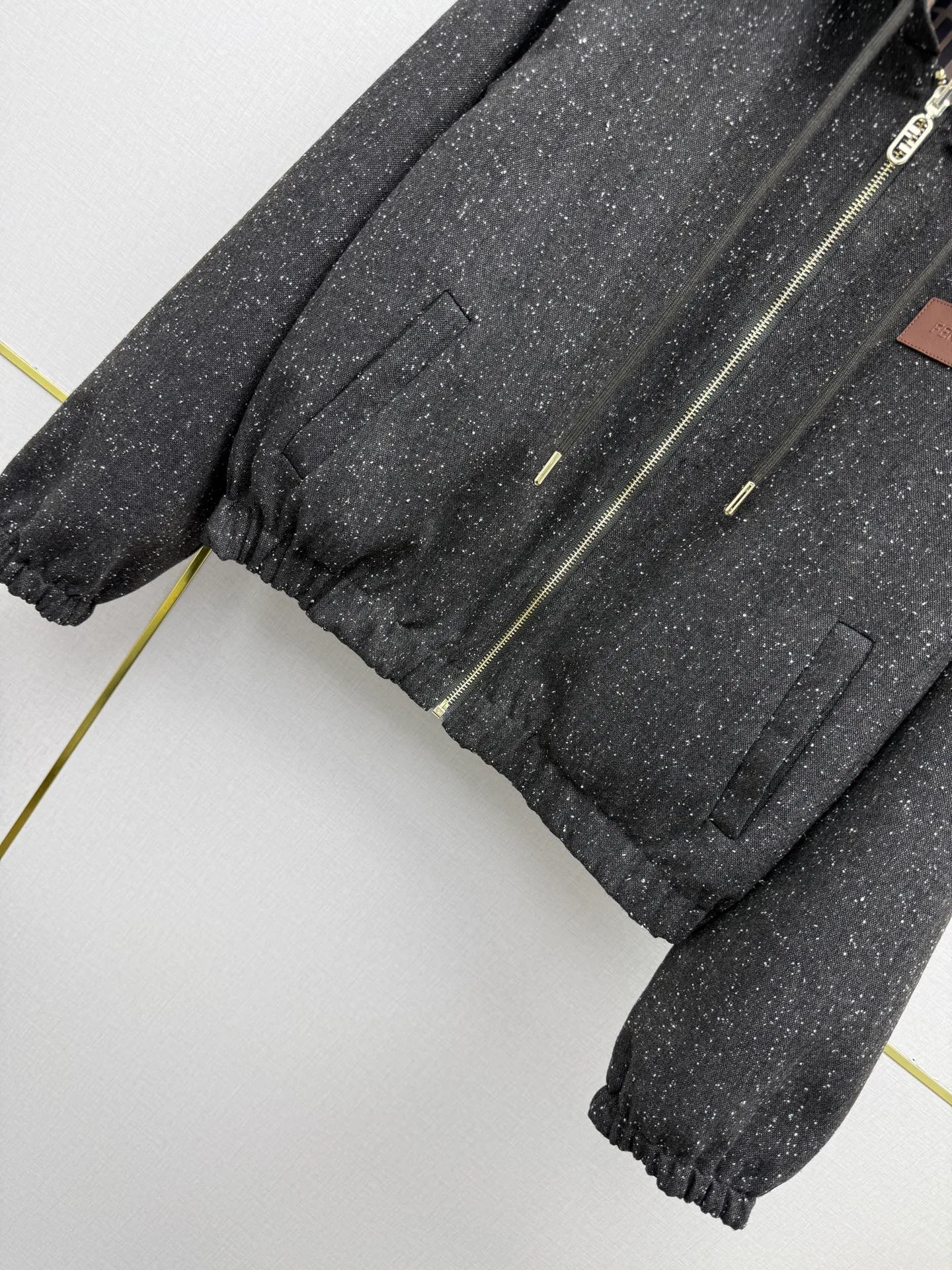 Куртки И Пуховики Женские Fendi 19294211
