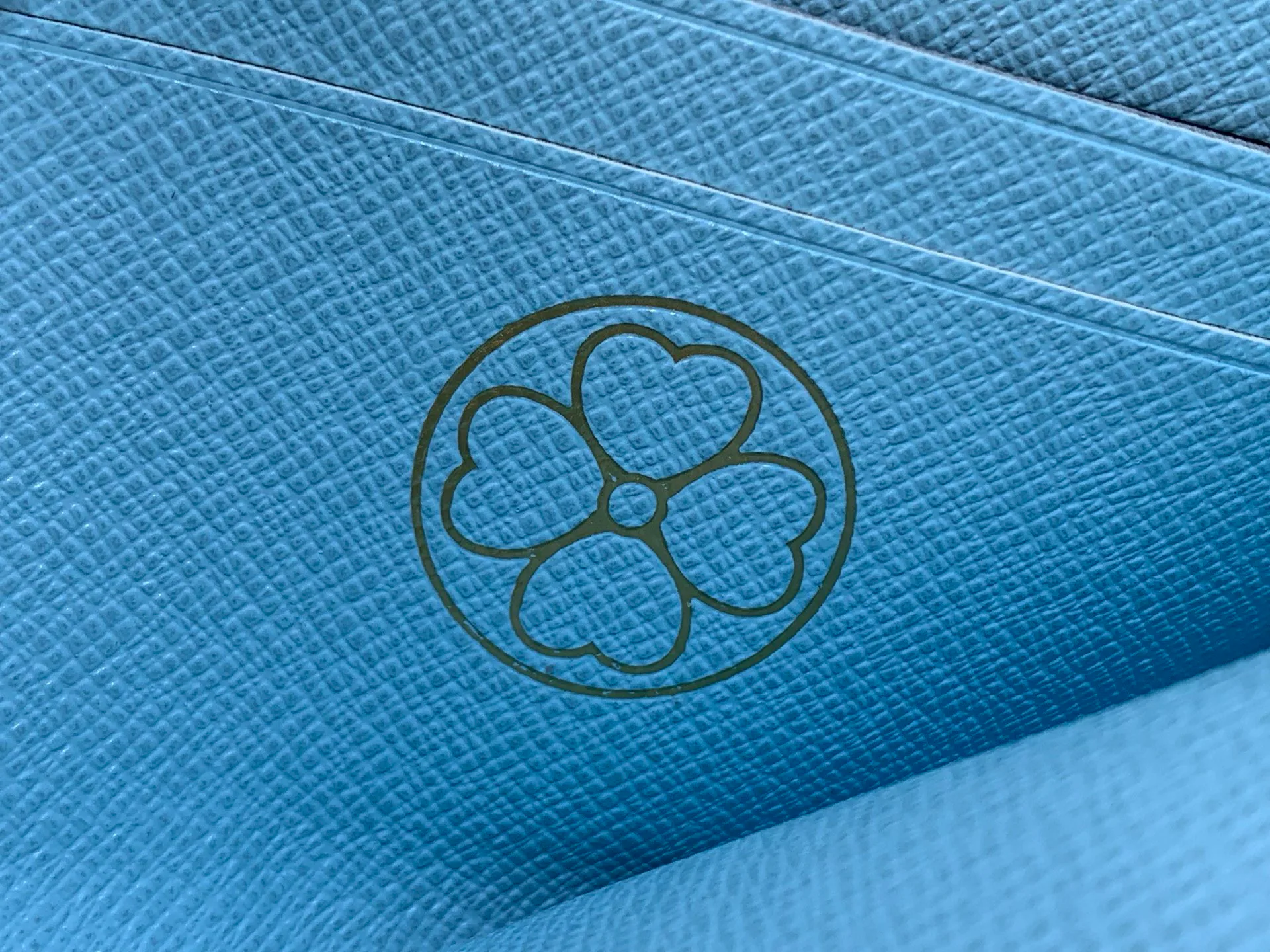 Клатчи Женские Louis Vuitton 13582755