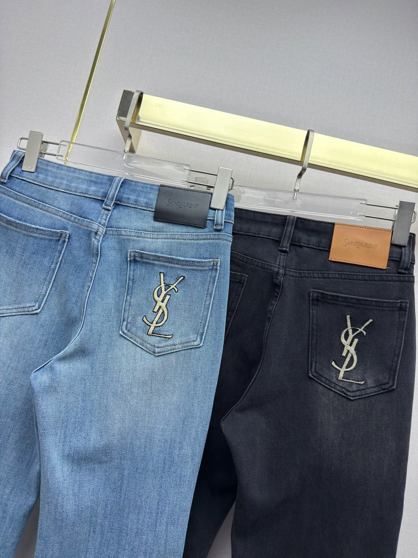 Джинсы Женские Saint Laurent 12929627