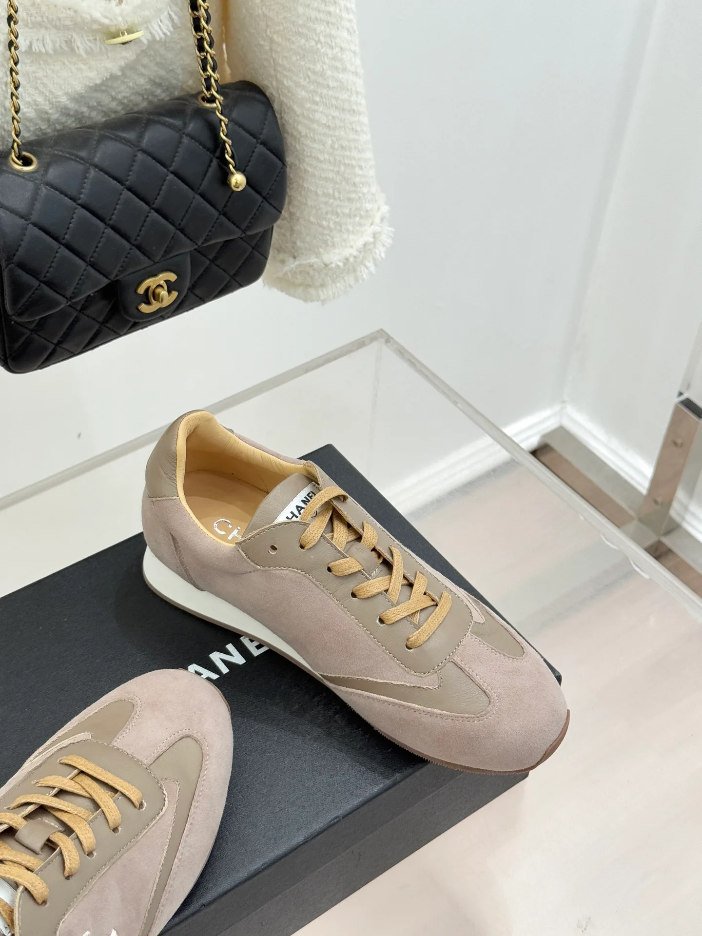 Кроссовки Женские Chanel 5605745