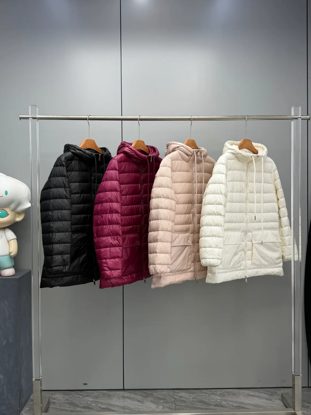 Куртки И Пуховики Женские Moncler 17897335