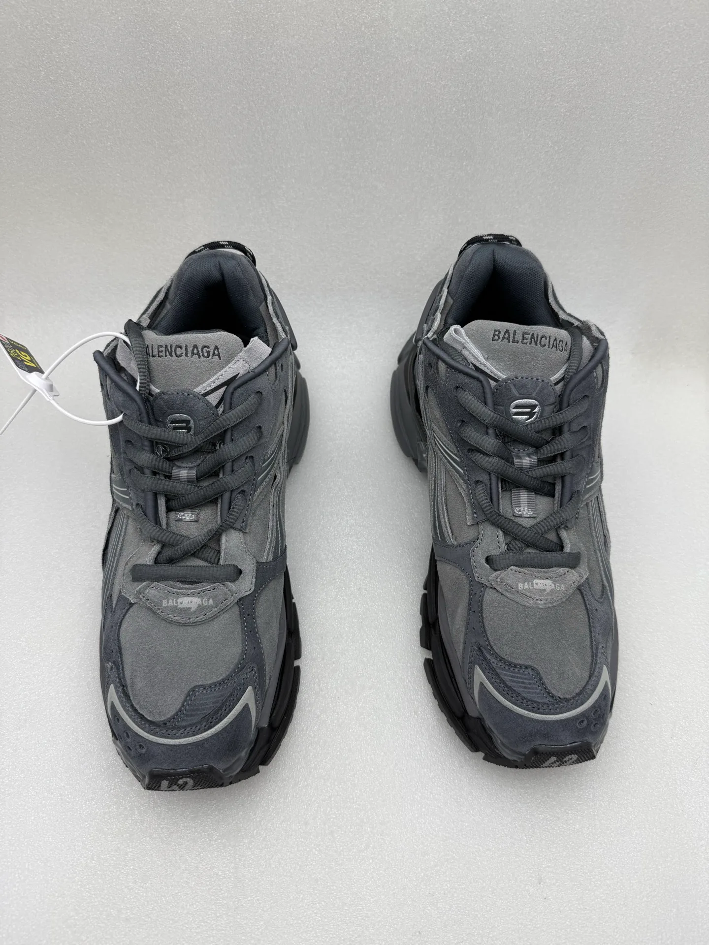 Кроссовки Женские Balenciaga 18589196