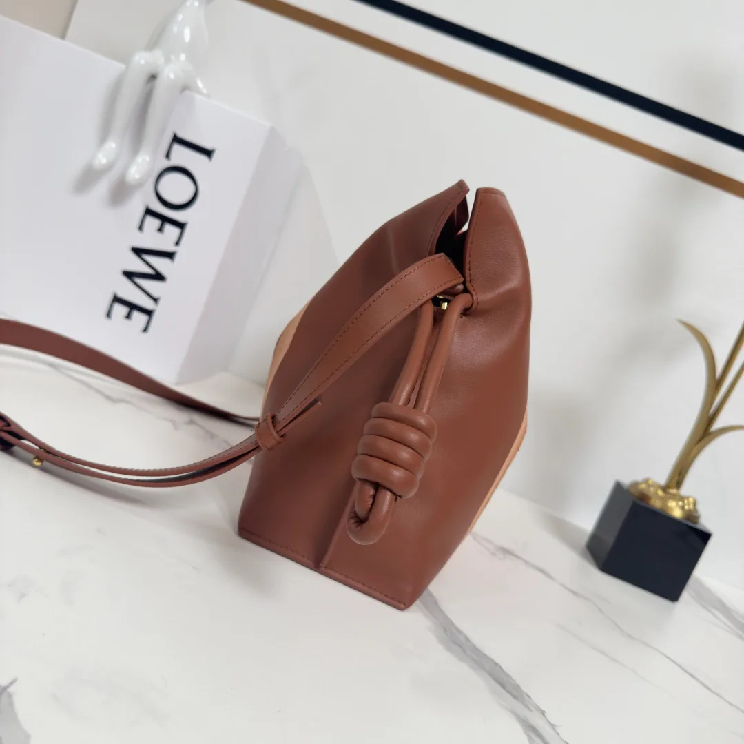 Классические Сумки Женские Loewe 11210962