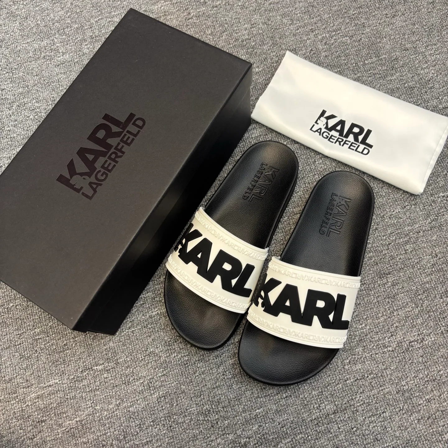 Шлепанцы Женские Karl Lagerfeld 10776045