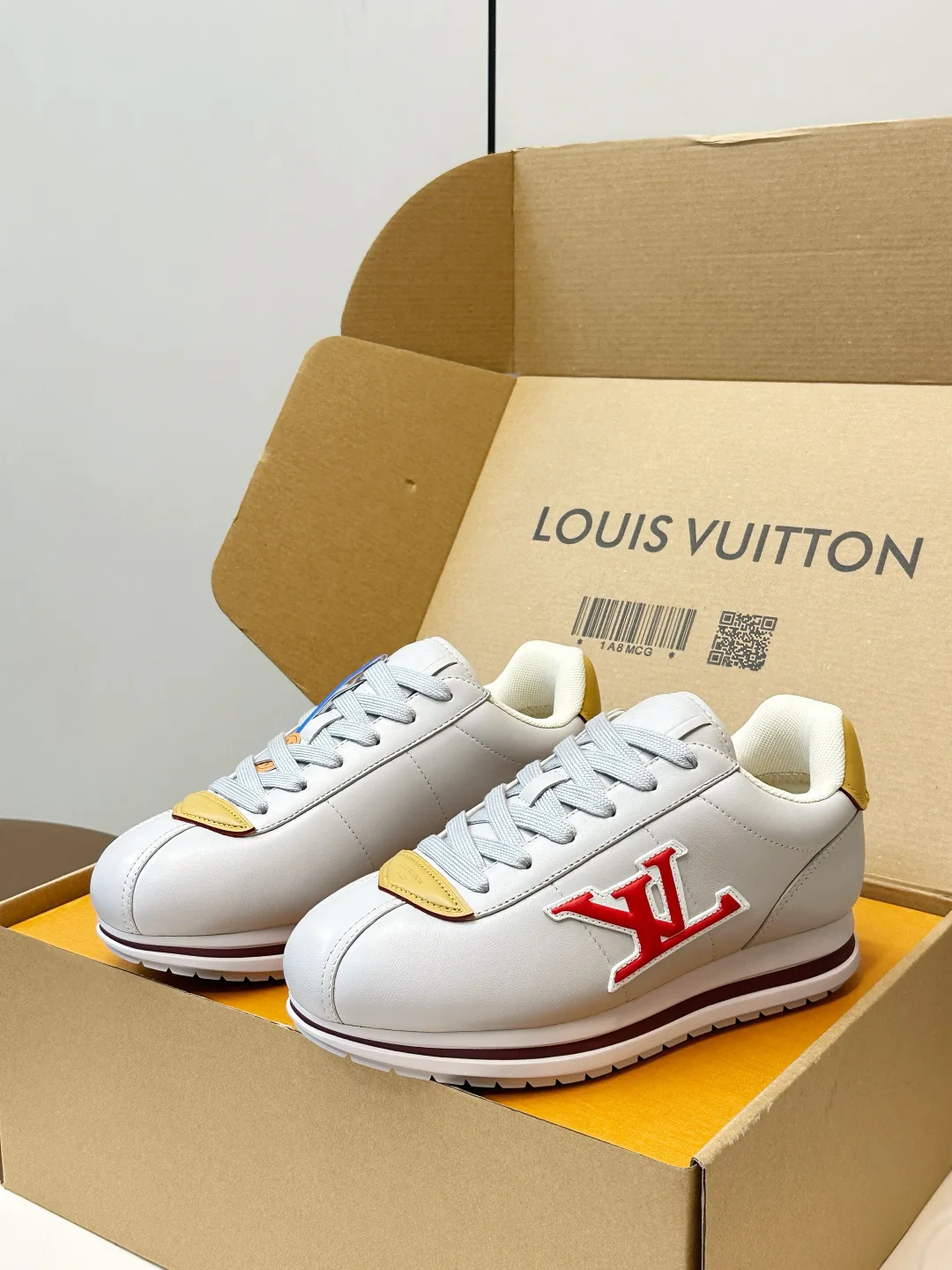 Кроссовки Женские Louis Vuitton 11594925