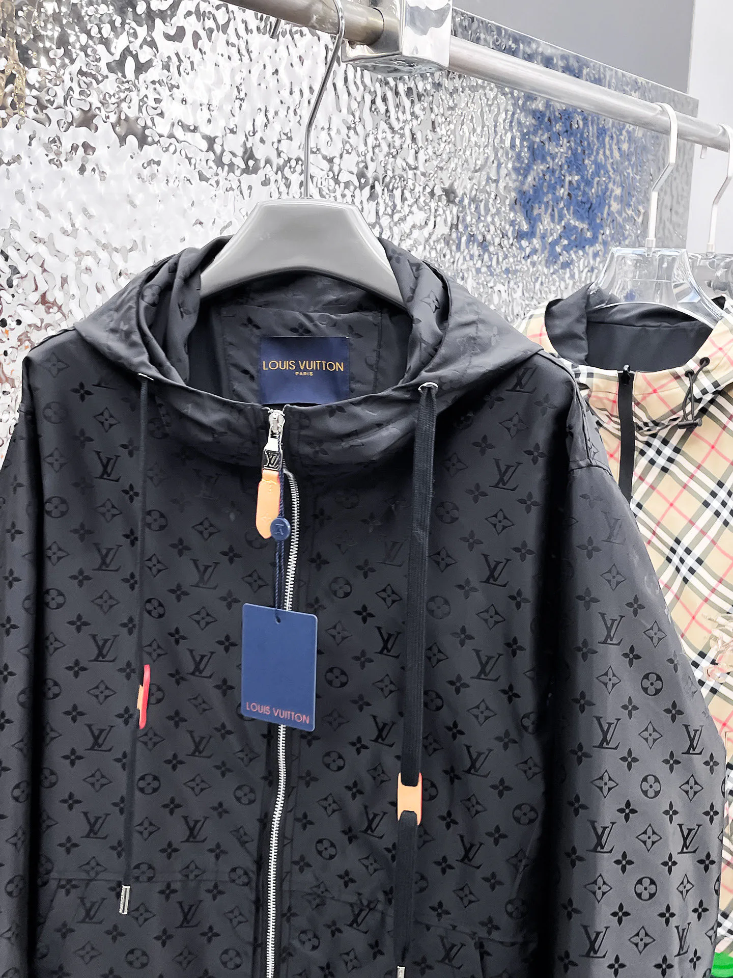 Куртки И Пуховики Мужские Louis Vuitton 9352362