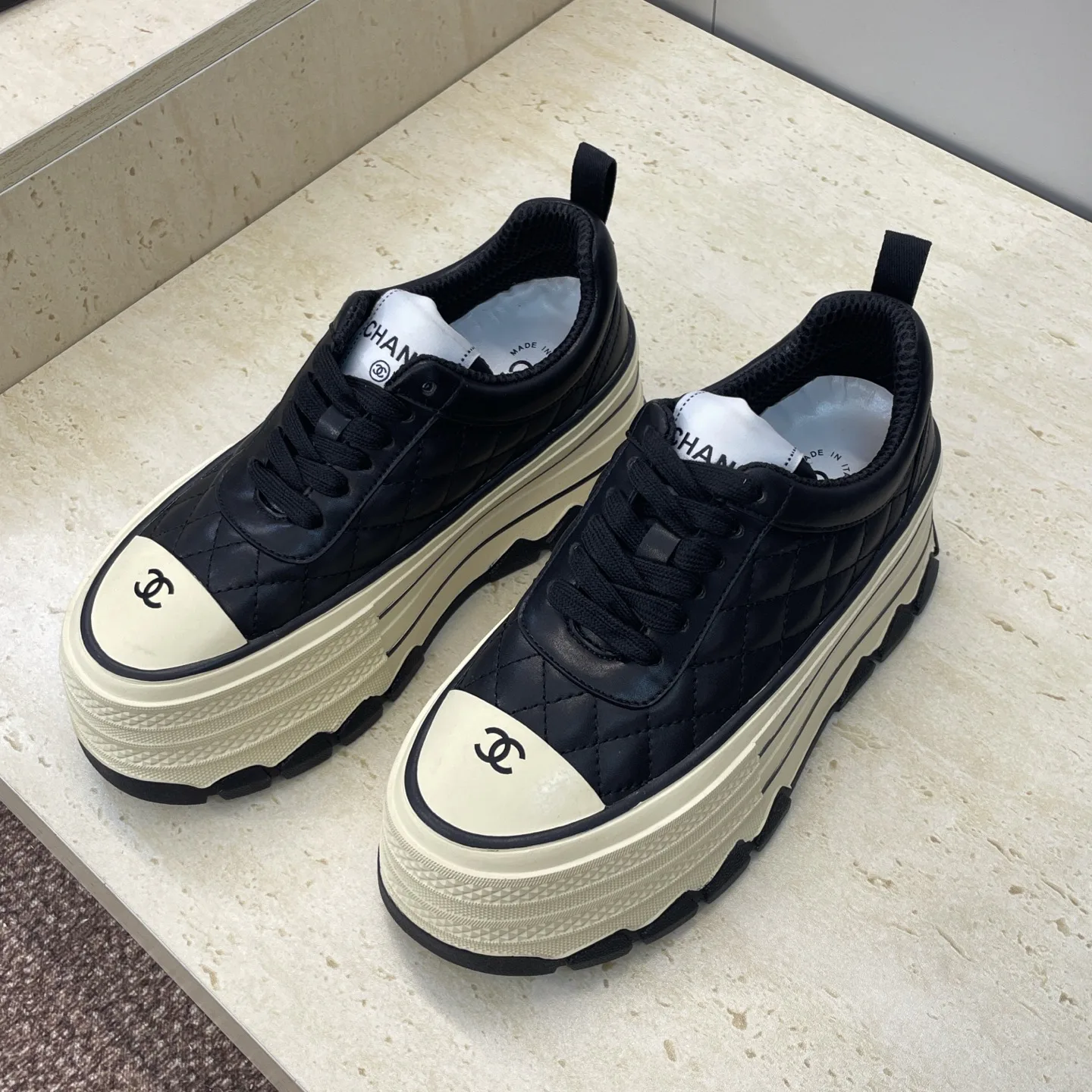 Кроссовки Женские Chanel 2997392