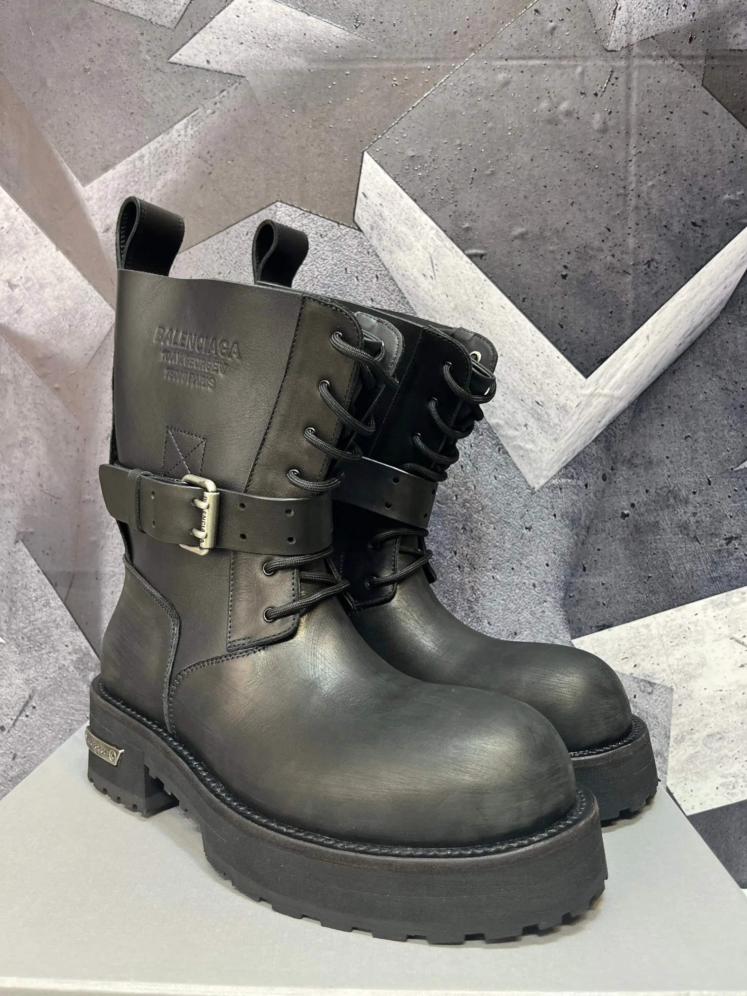 Ботинки Мужские Balenciaga 17962243