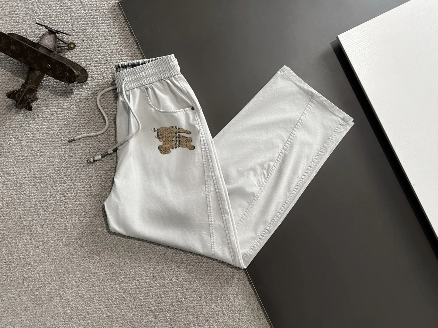 Брюки Мужские Burberry 5091748
