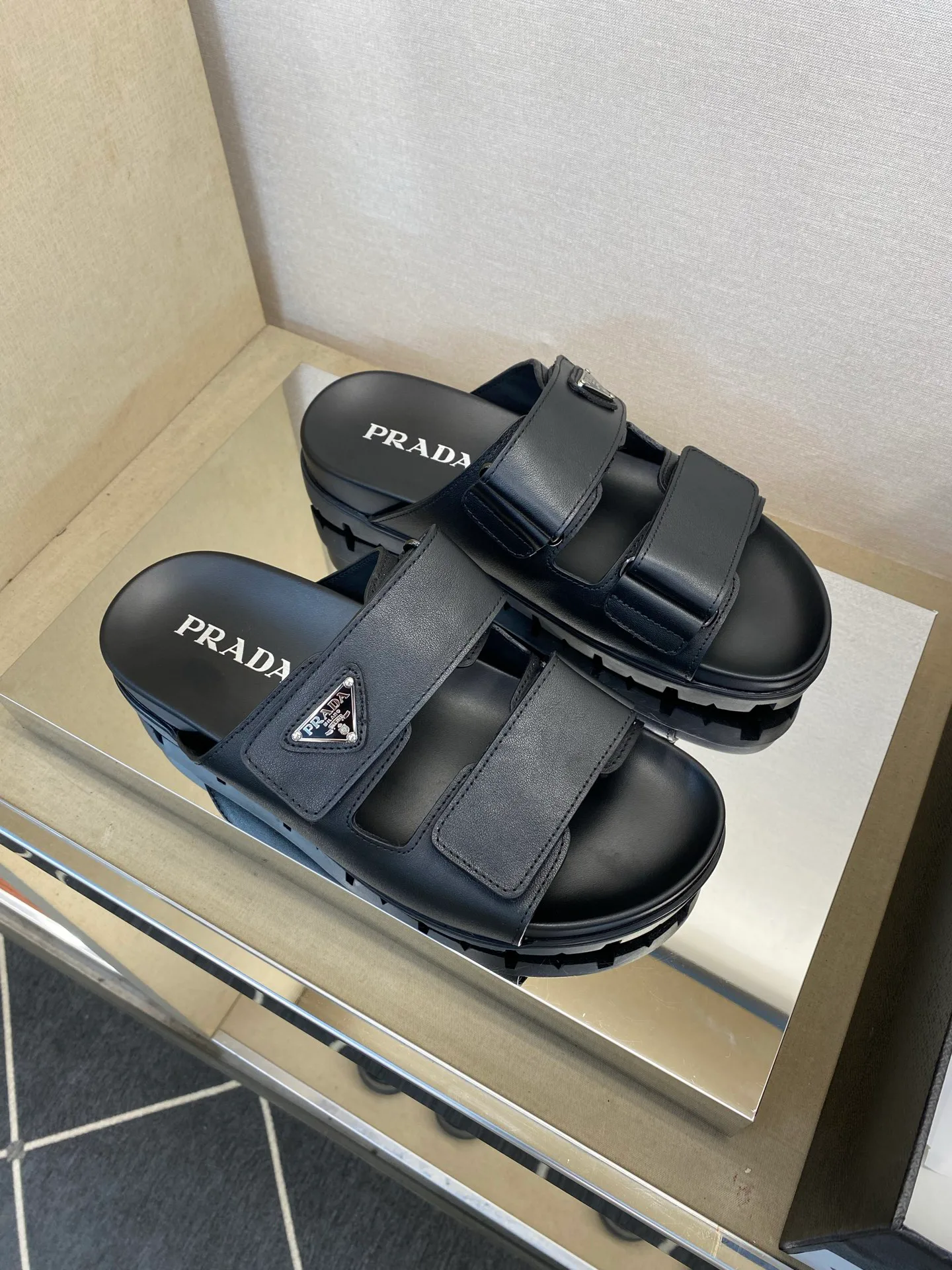 Шлепанцы Мужские Prada 15326410