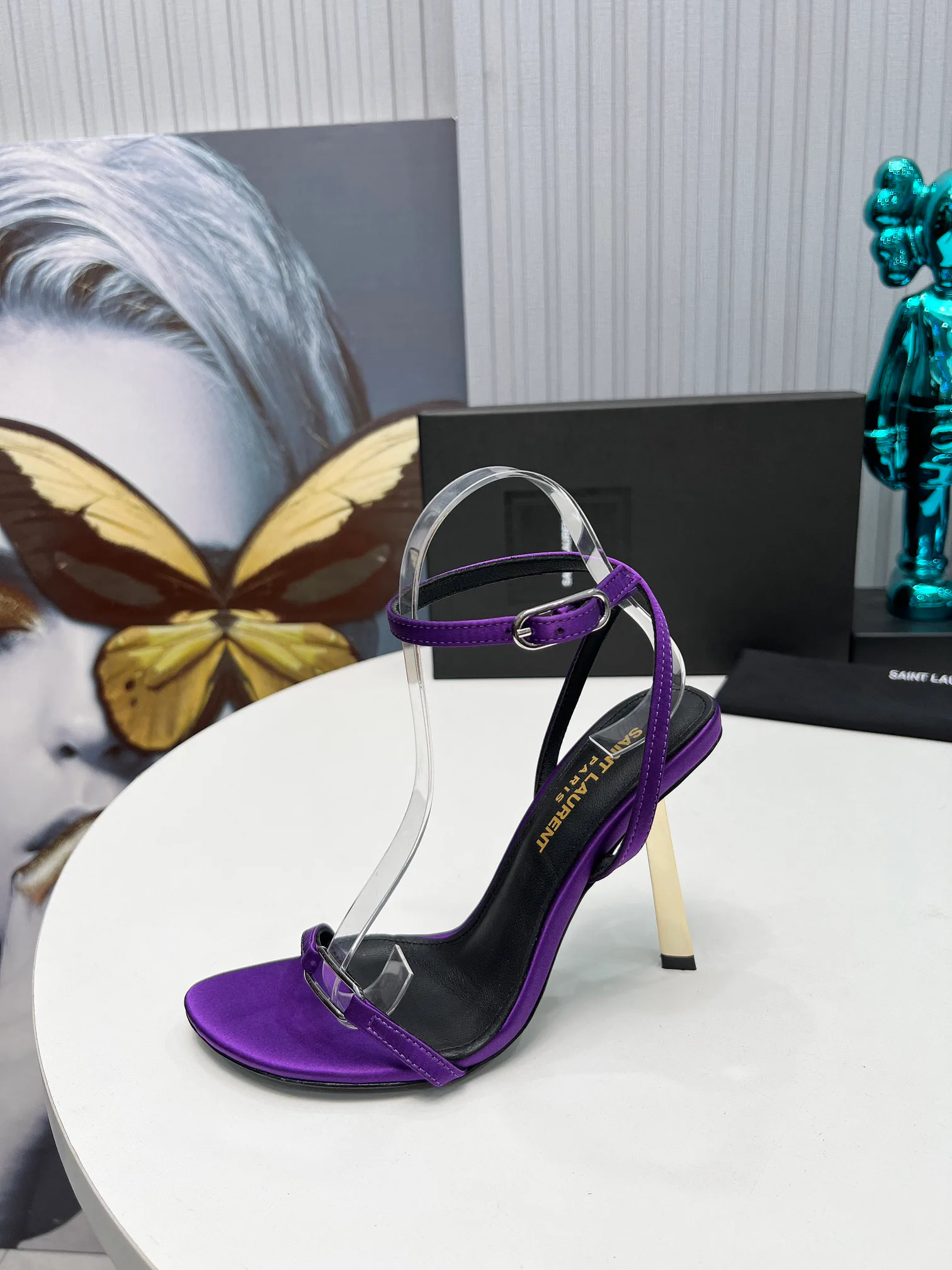 Босоножки Женские Saint Laurent 7184884