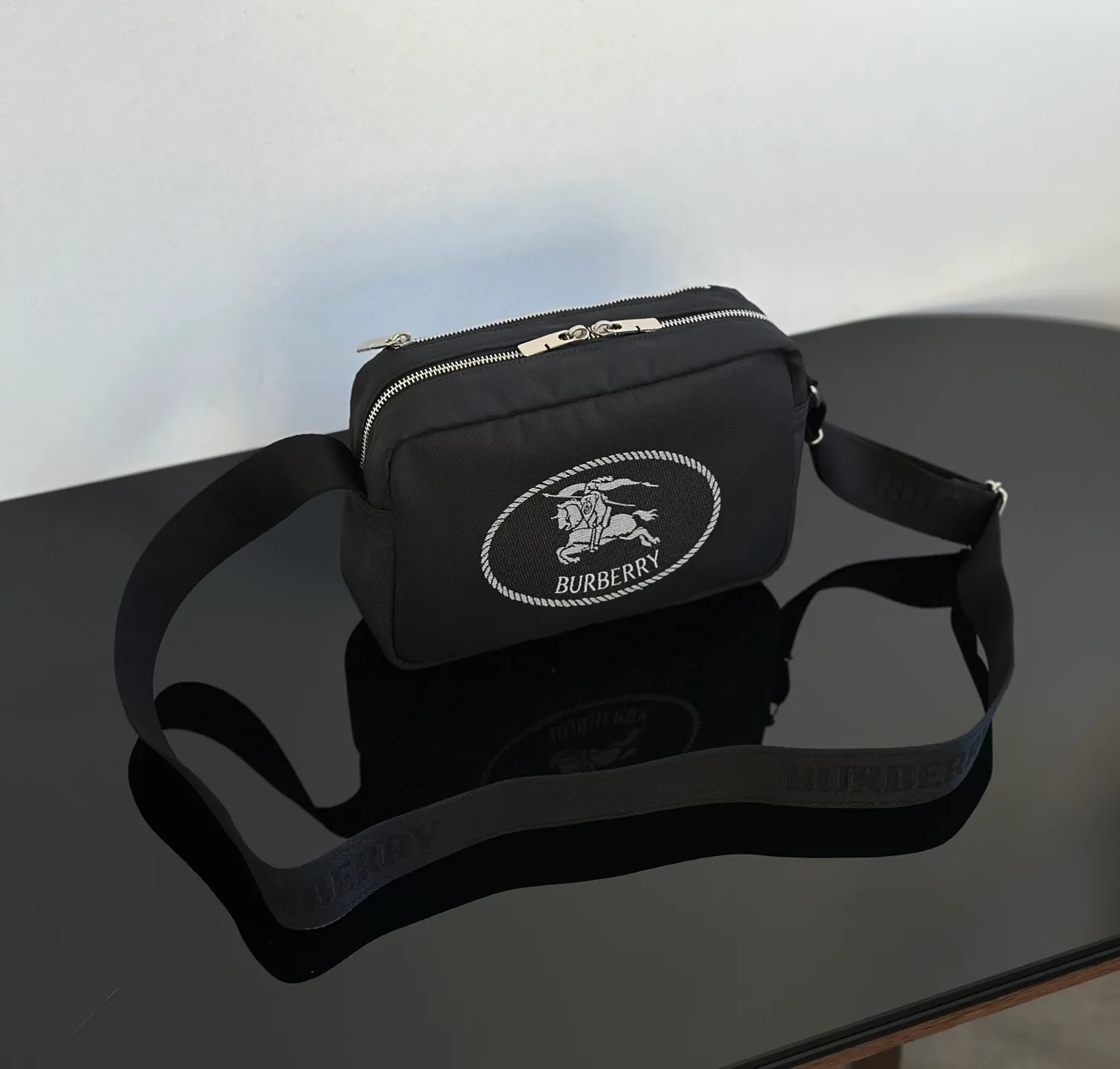 Сумки На Ремне Женские Burberry 5048415