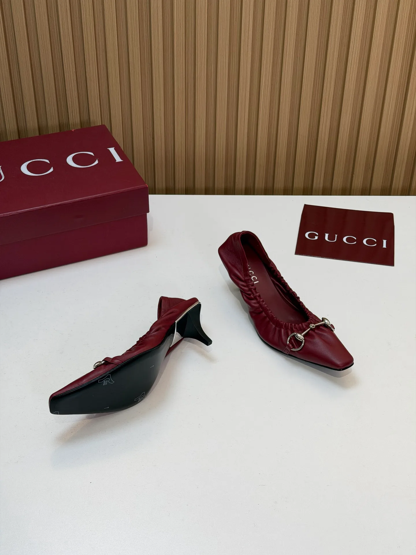 Туфли Женские Gucci 17903802