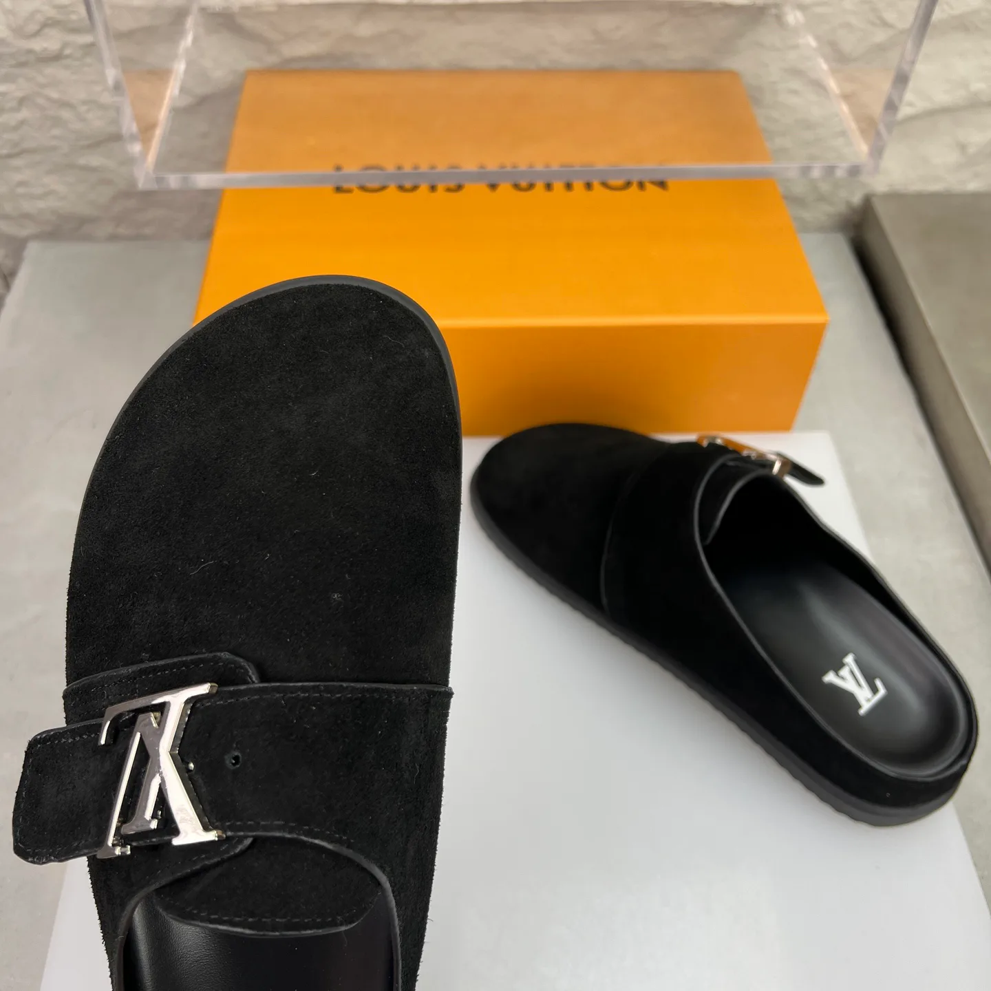 Шлепанцы Мужские Louis Vuitton 1334394