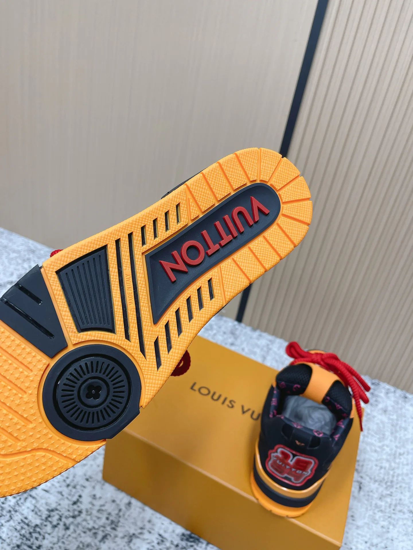 Кроссовки Женские Louis Vuitton 997527