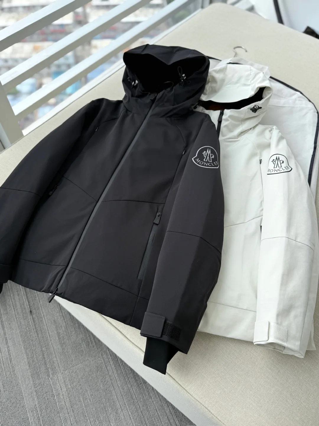 Куртки И Пуховики Женские Moncler 18728791