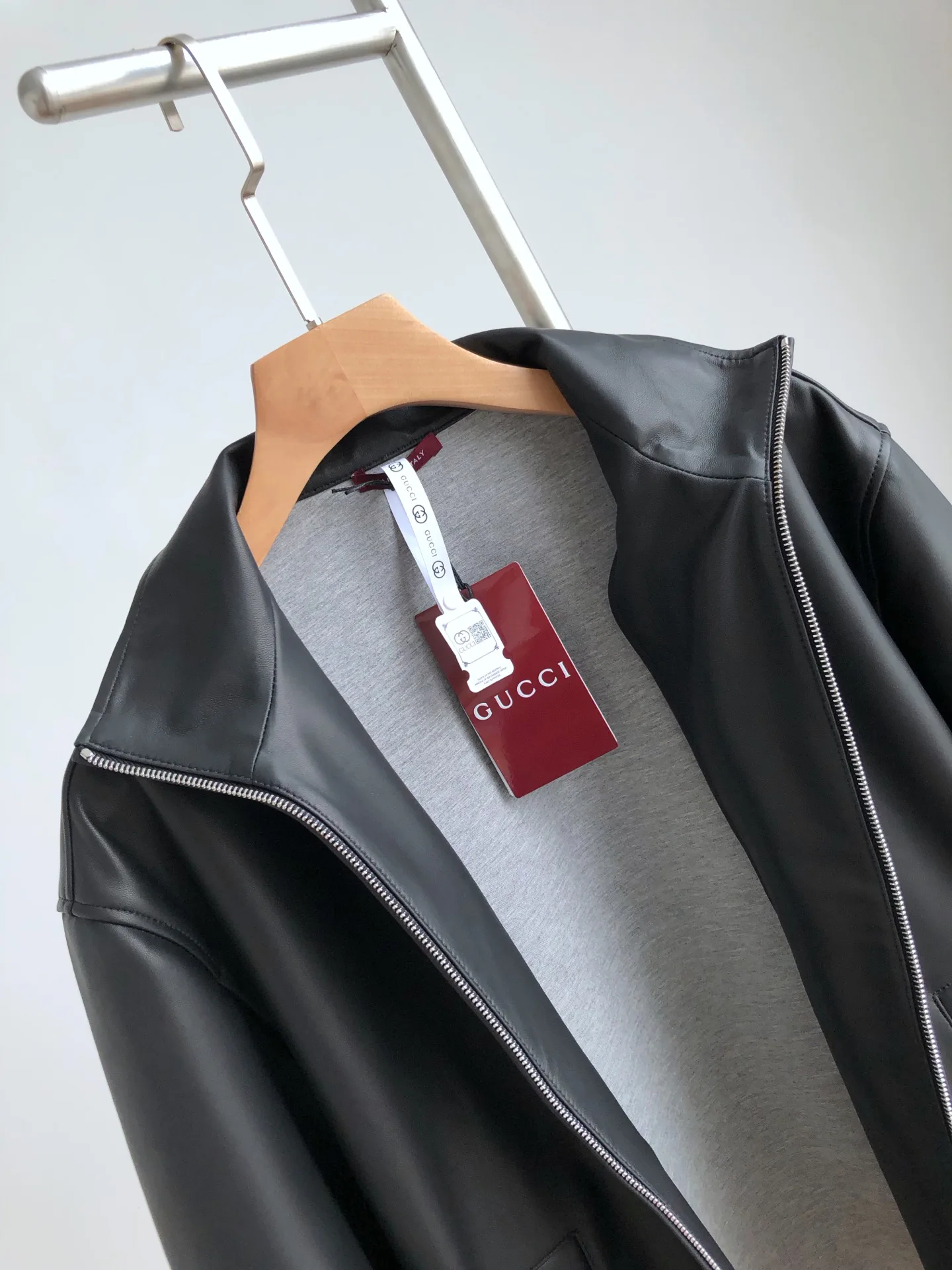 Кожаные Куртки И Дублёнки Мужские Gucci 84669