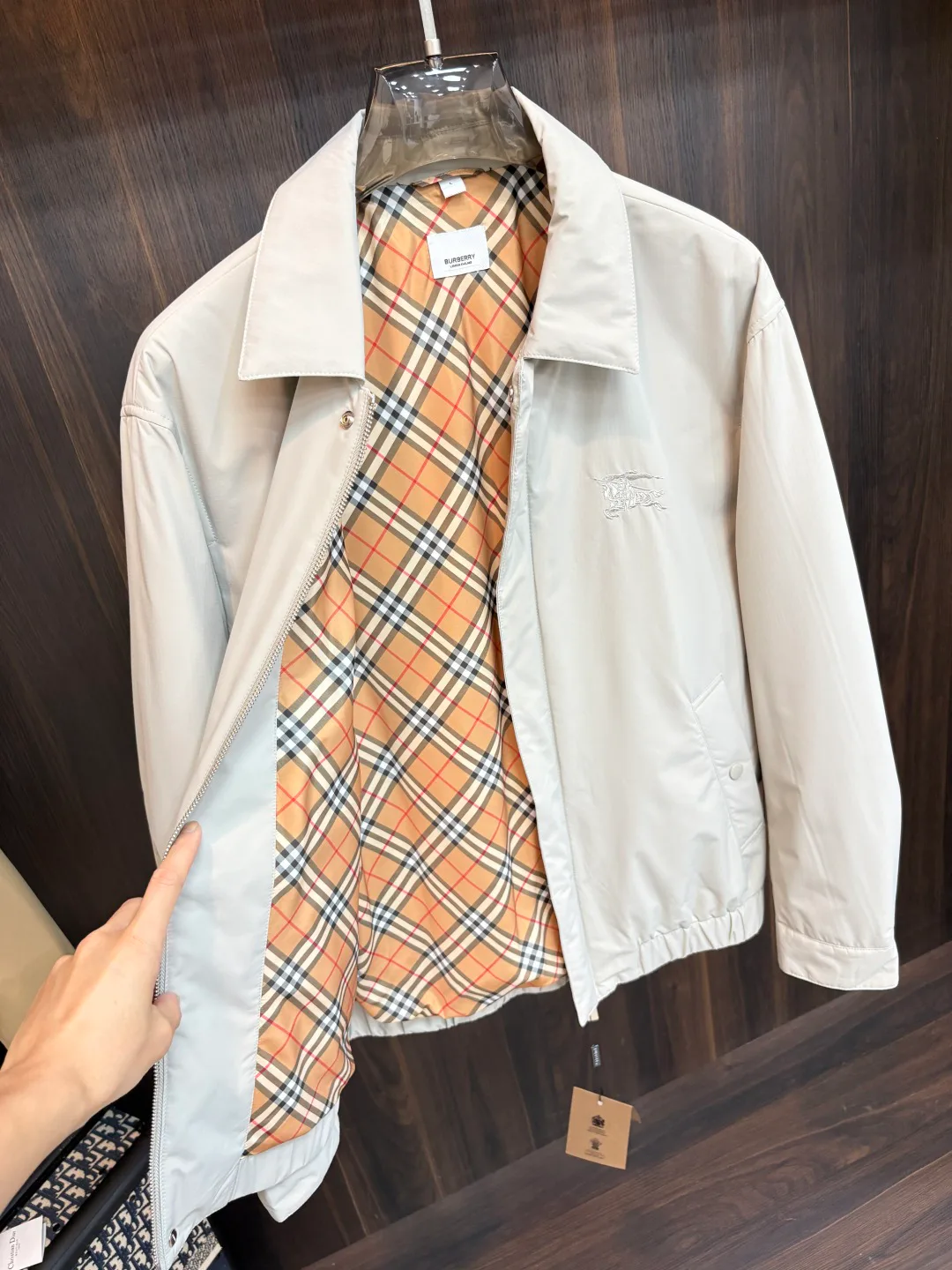 Куртки И Пуховики Женские Burberry 18157287