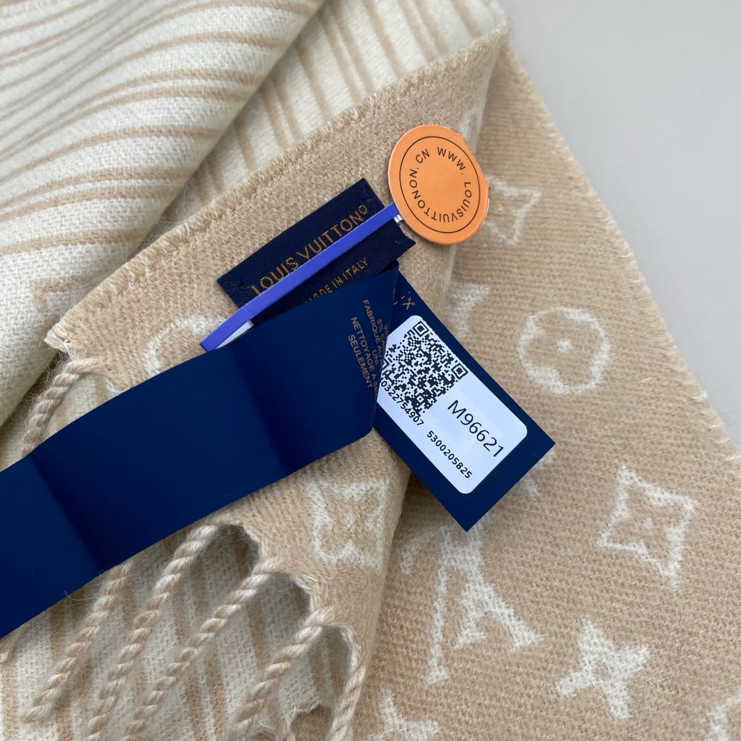 Шарфы Louis Vuitton 438504