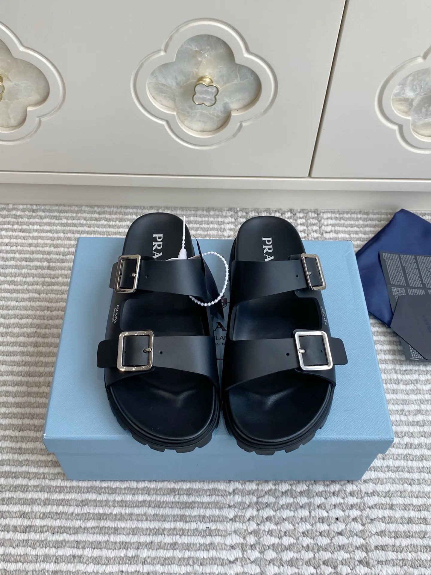 Сандалии Женские Prada 13268619