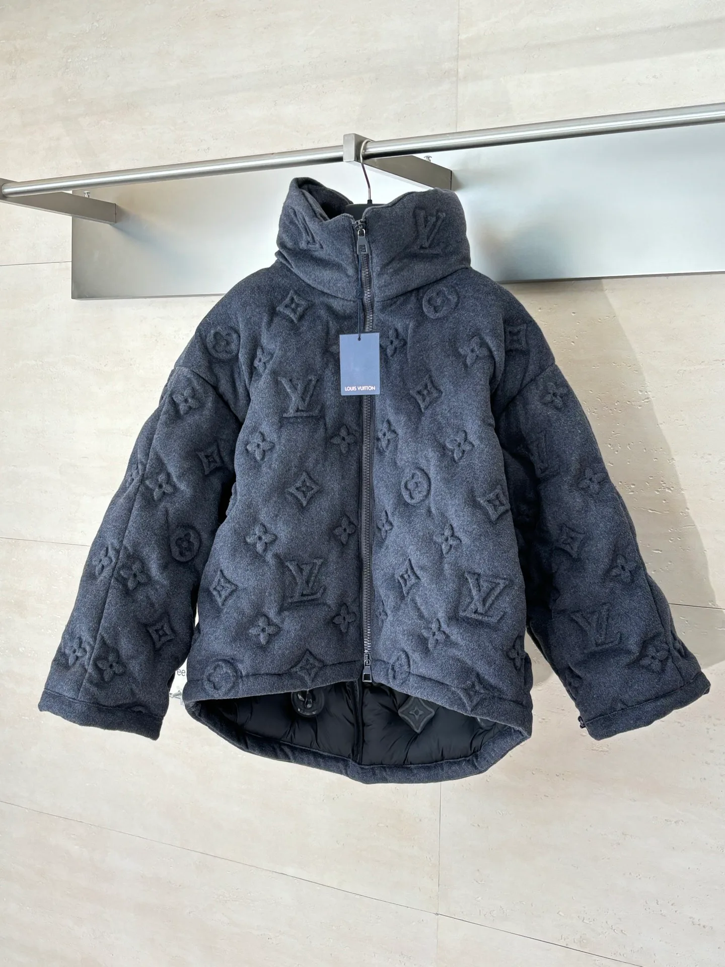 Куртки И Пуховики Женские Louis Vuitton 274539