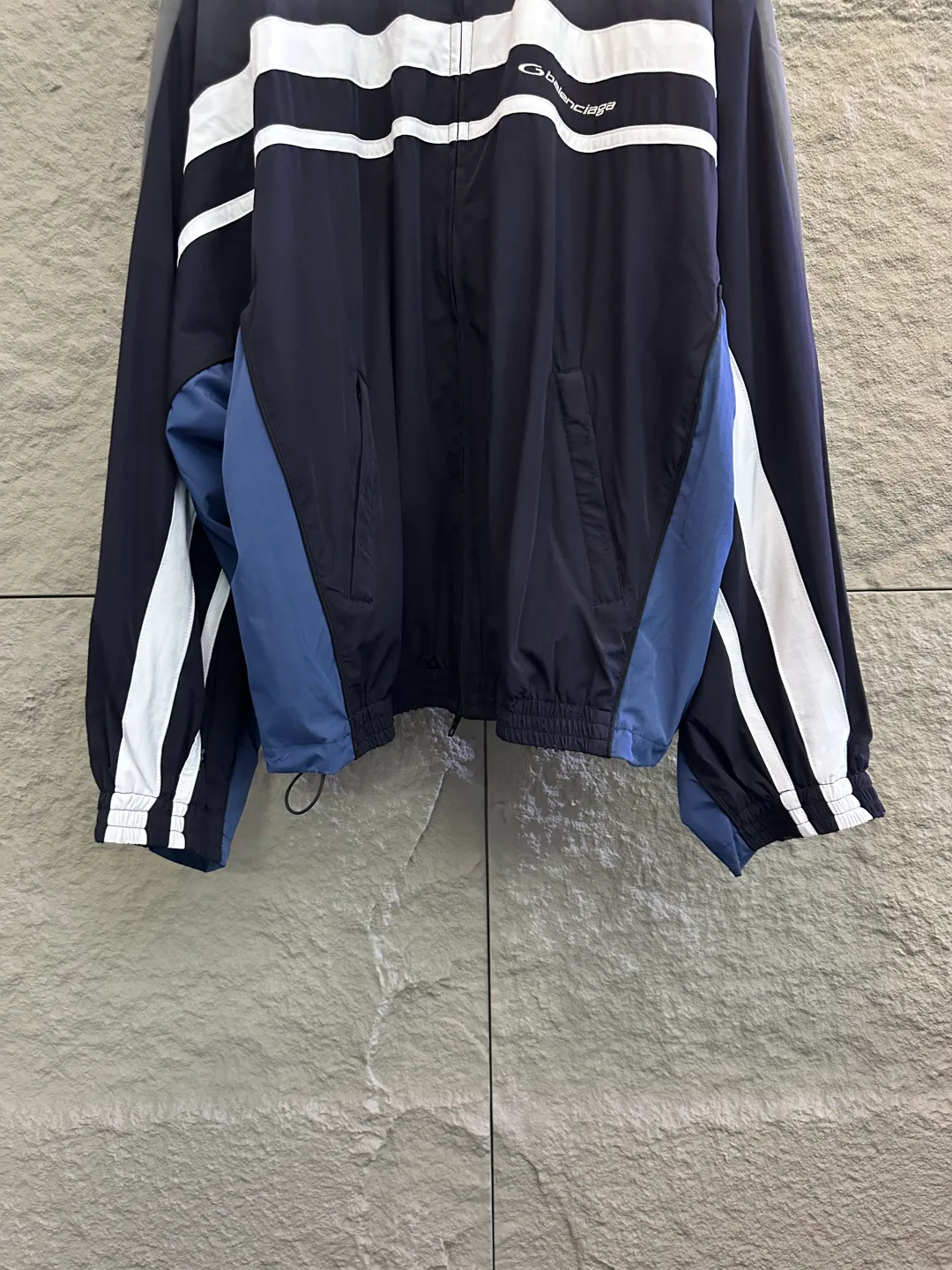 Куртки И Пуховики Женские Balenciaga 11593664