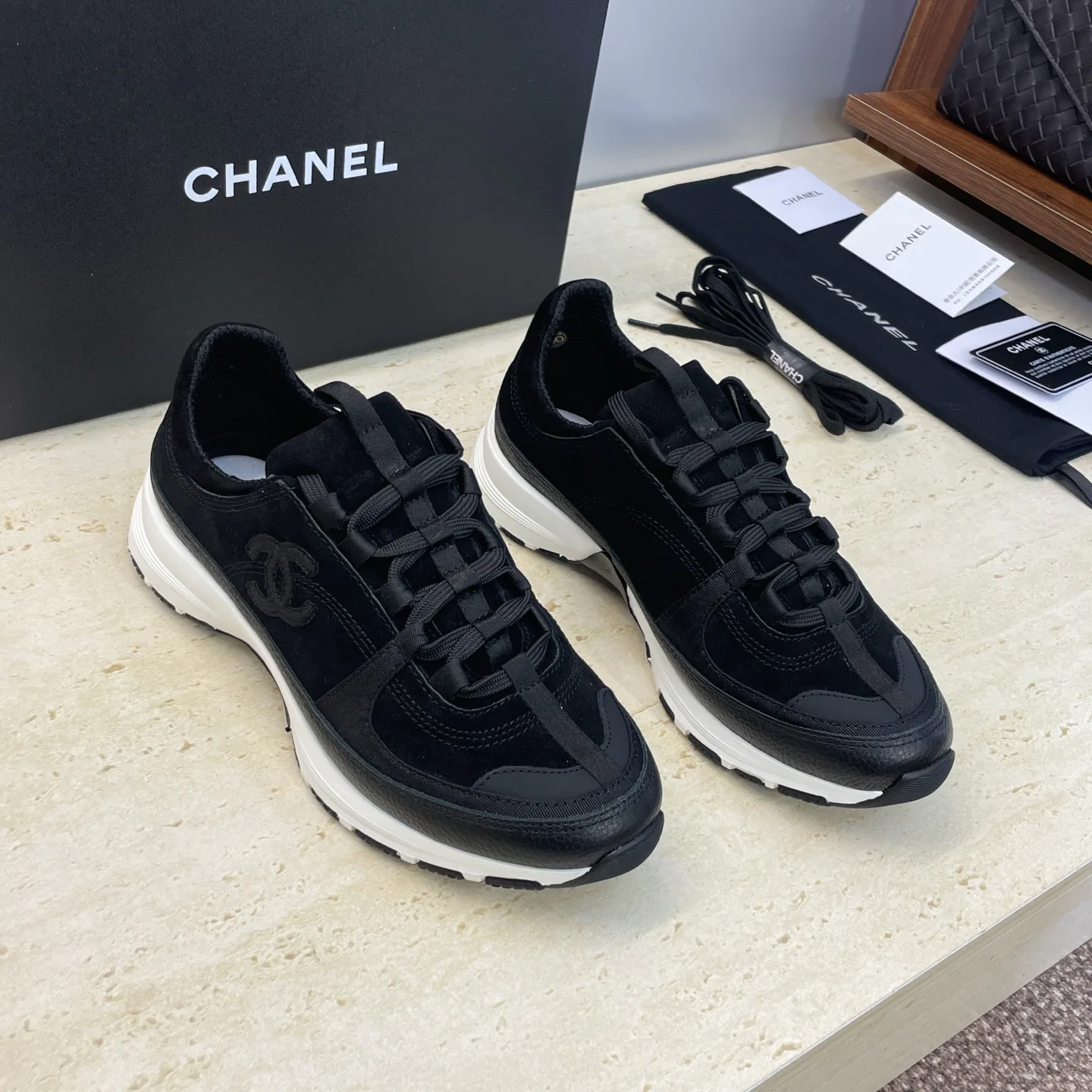Кроссовки Женские Chanel 11498283
