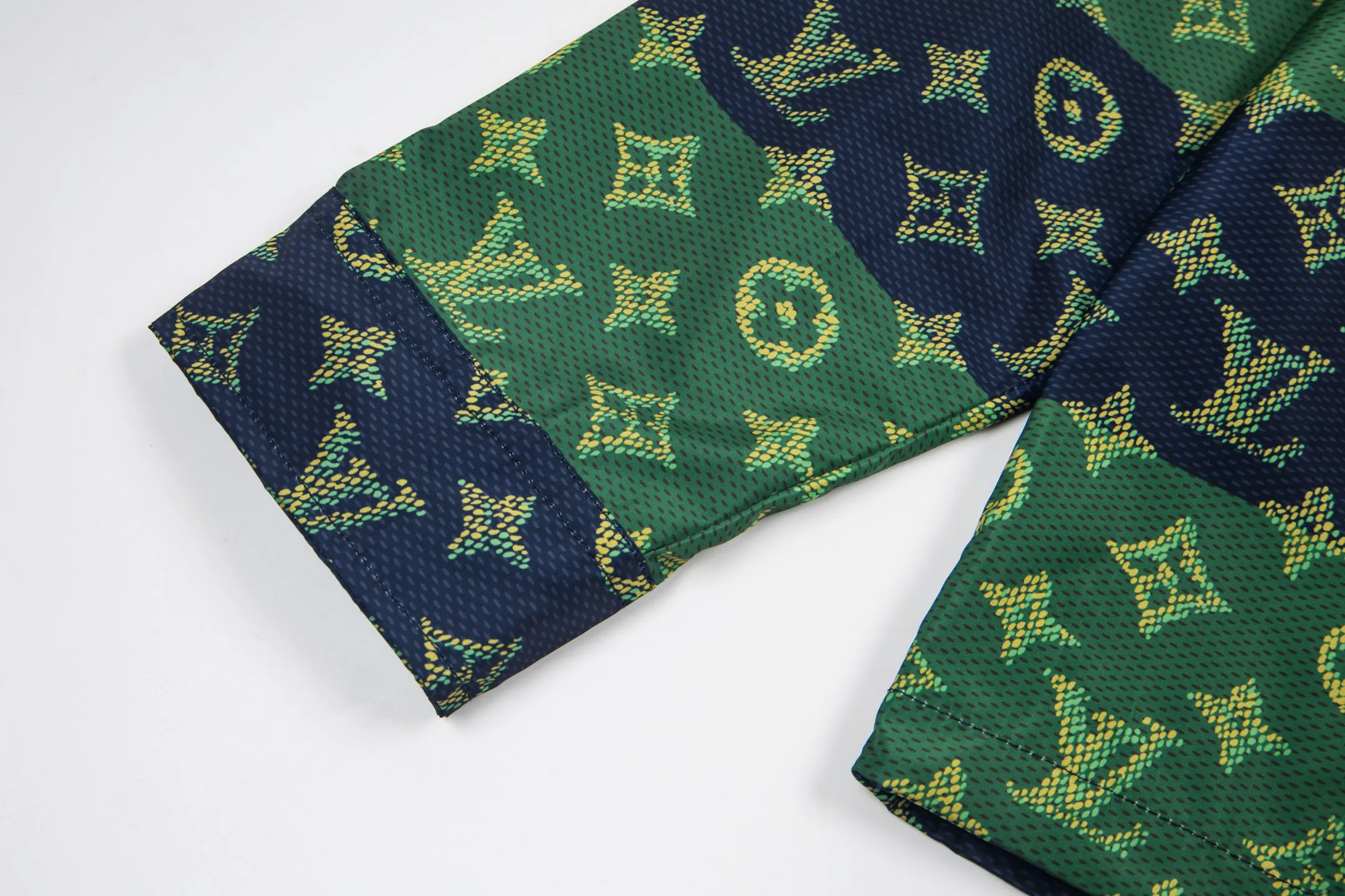 Куртки И Пуховики Мужские Louis Vuitton 492509