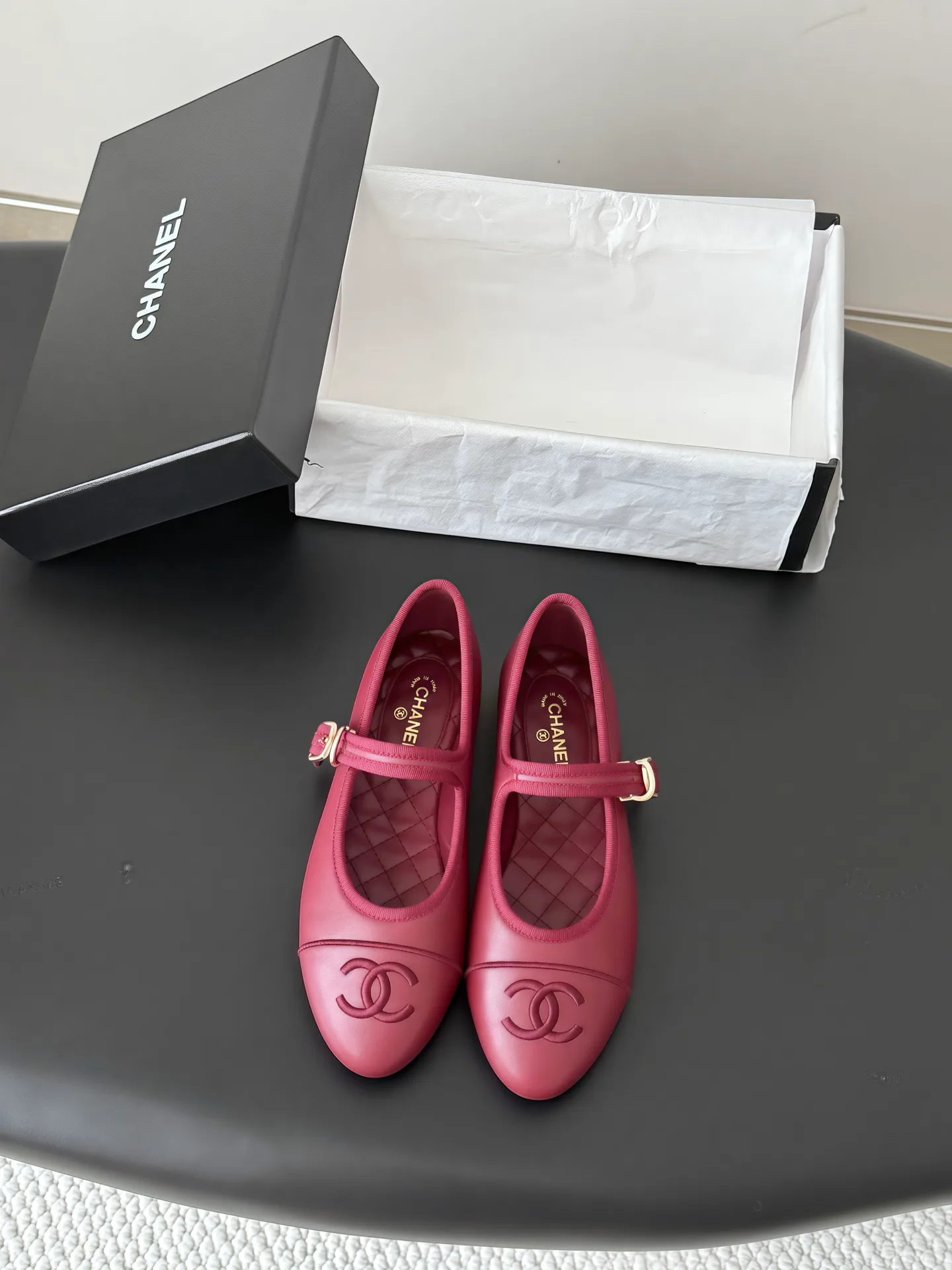 Туфли Женские Chanel 18053739