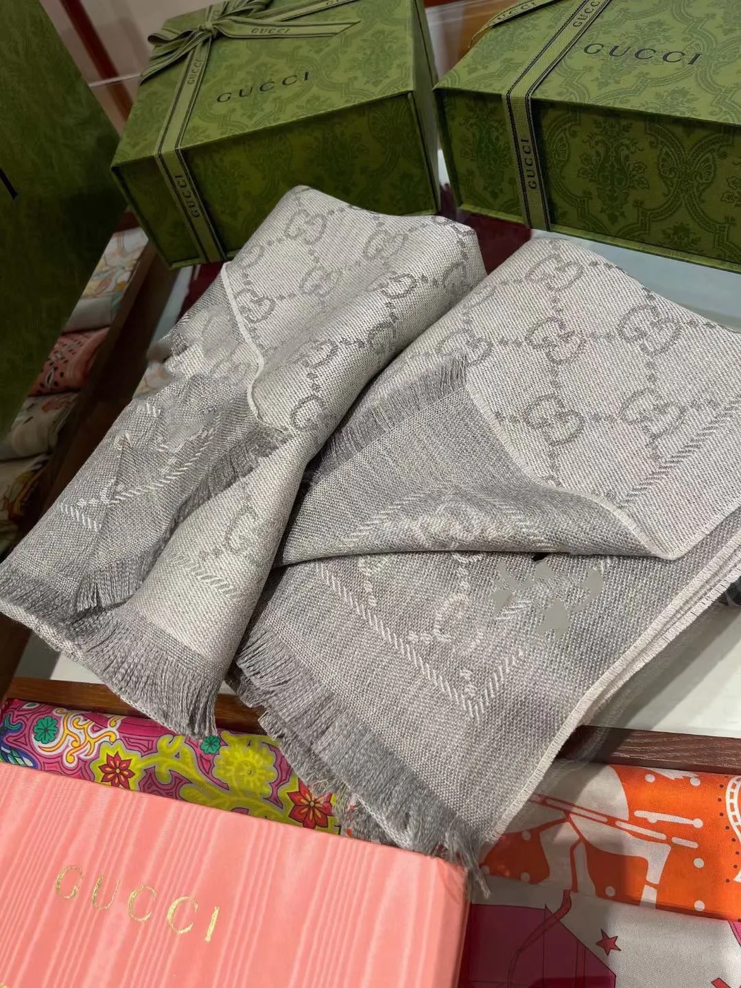 Шарфы Gucci 136771