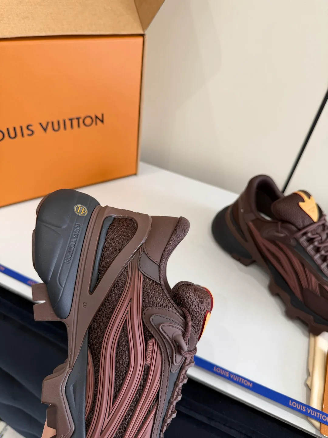 Кроссовки Мужские Louis Vuitton 11497561