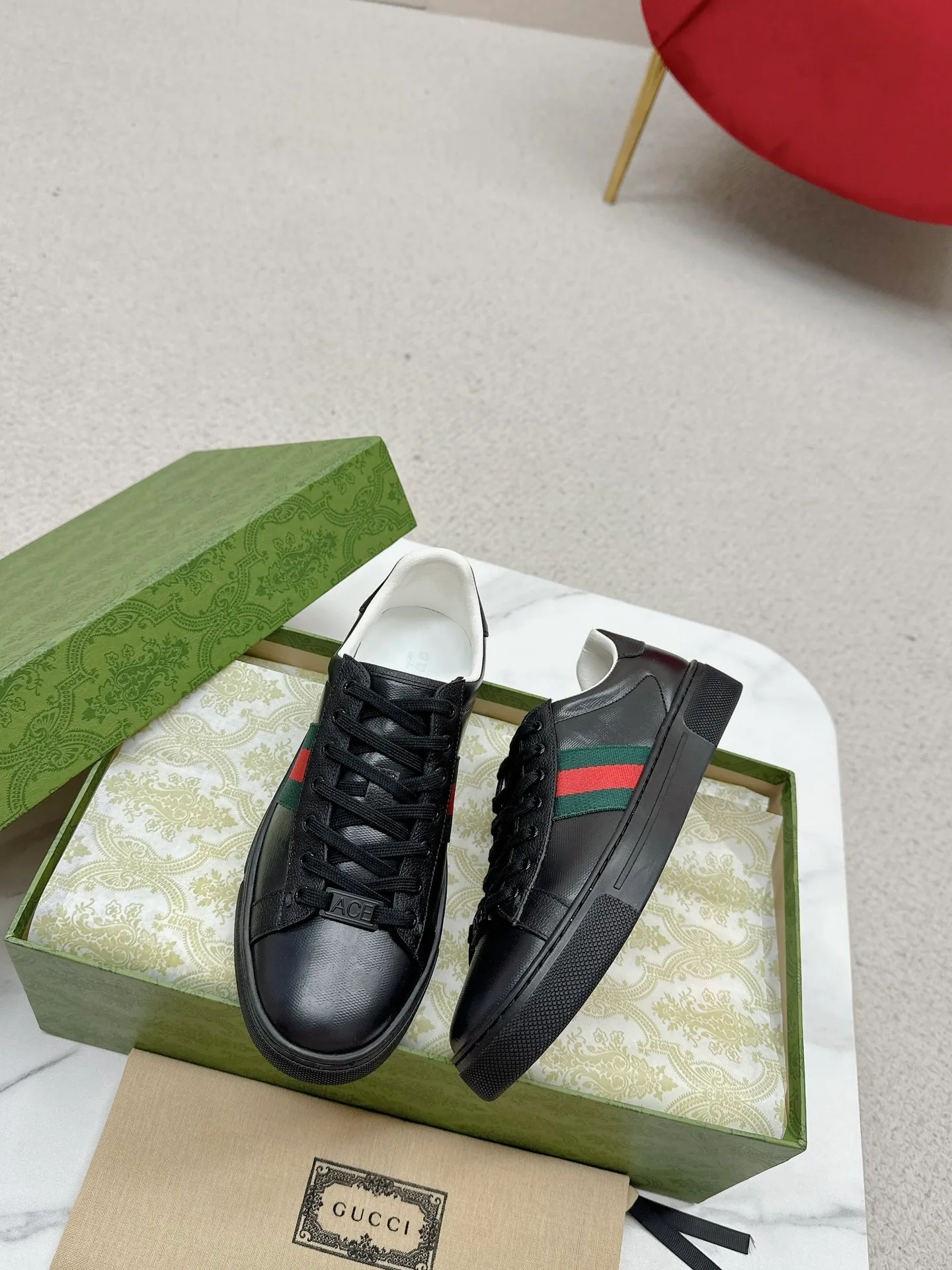 Кроссовки Женские Gucci 11550472
