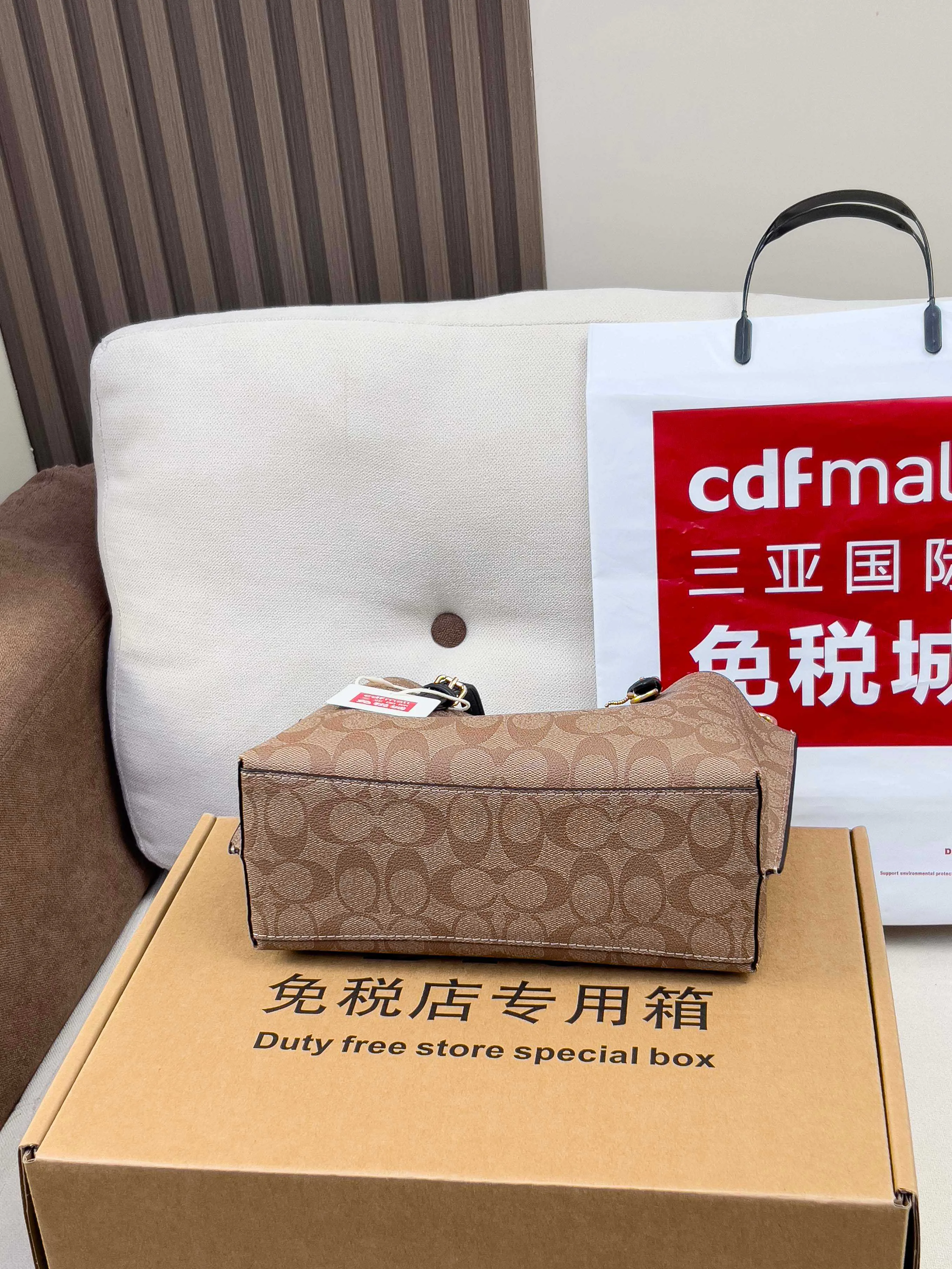 Классические Сумки Женские Coach 1864353