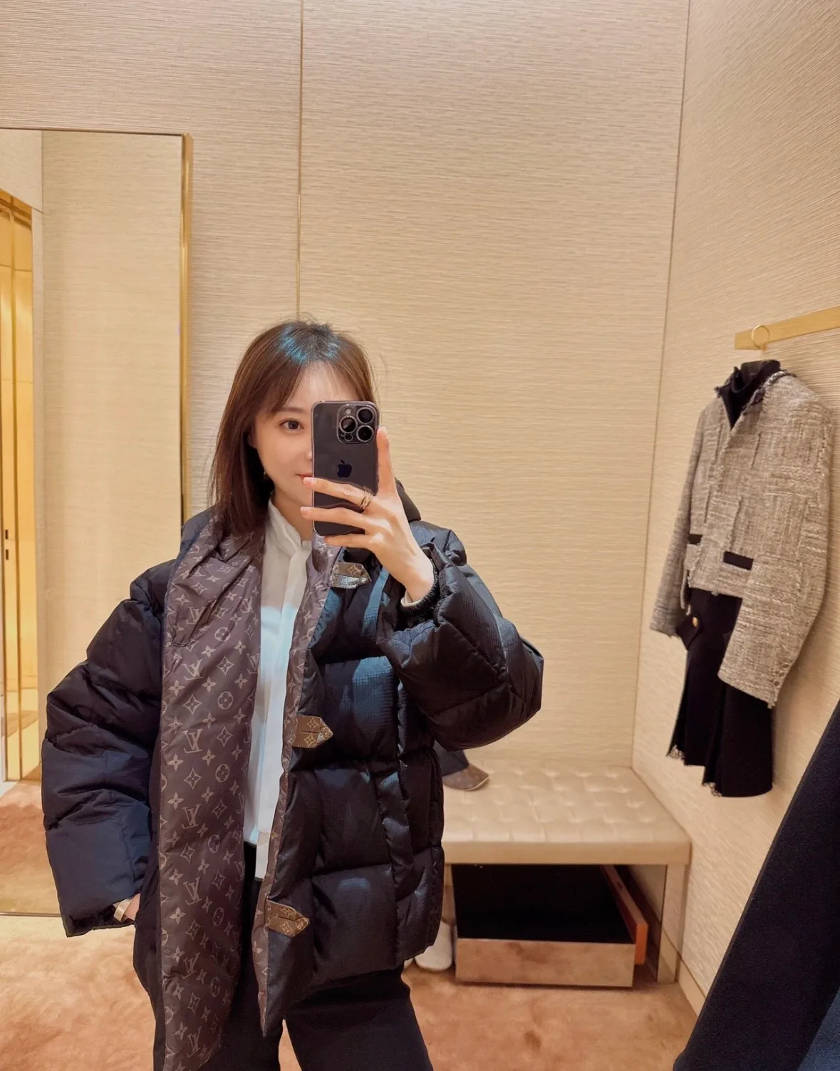 Куртки И Пуховики Женские Louis Vuitton 19492613