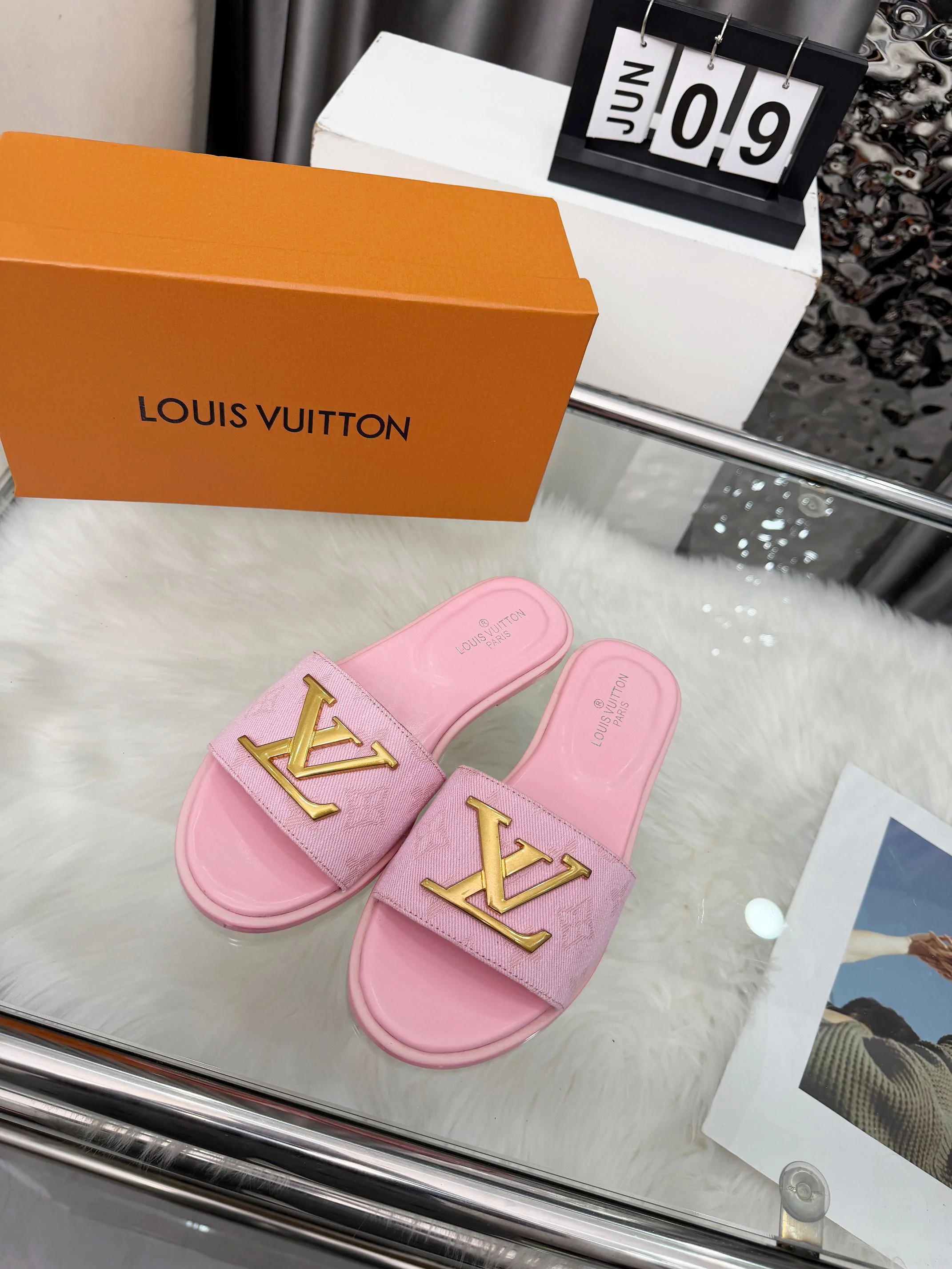 Туфли Женские Louis Vuitton 11633033