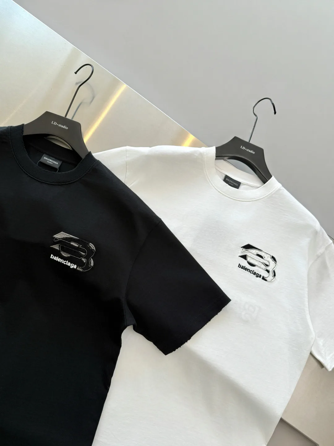 Футболки Женские Balenciaga 11484471