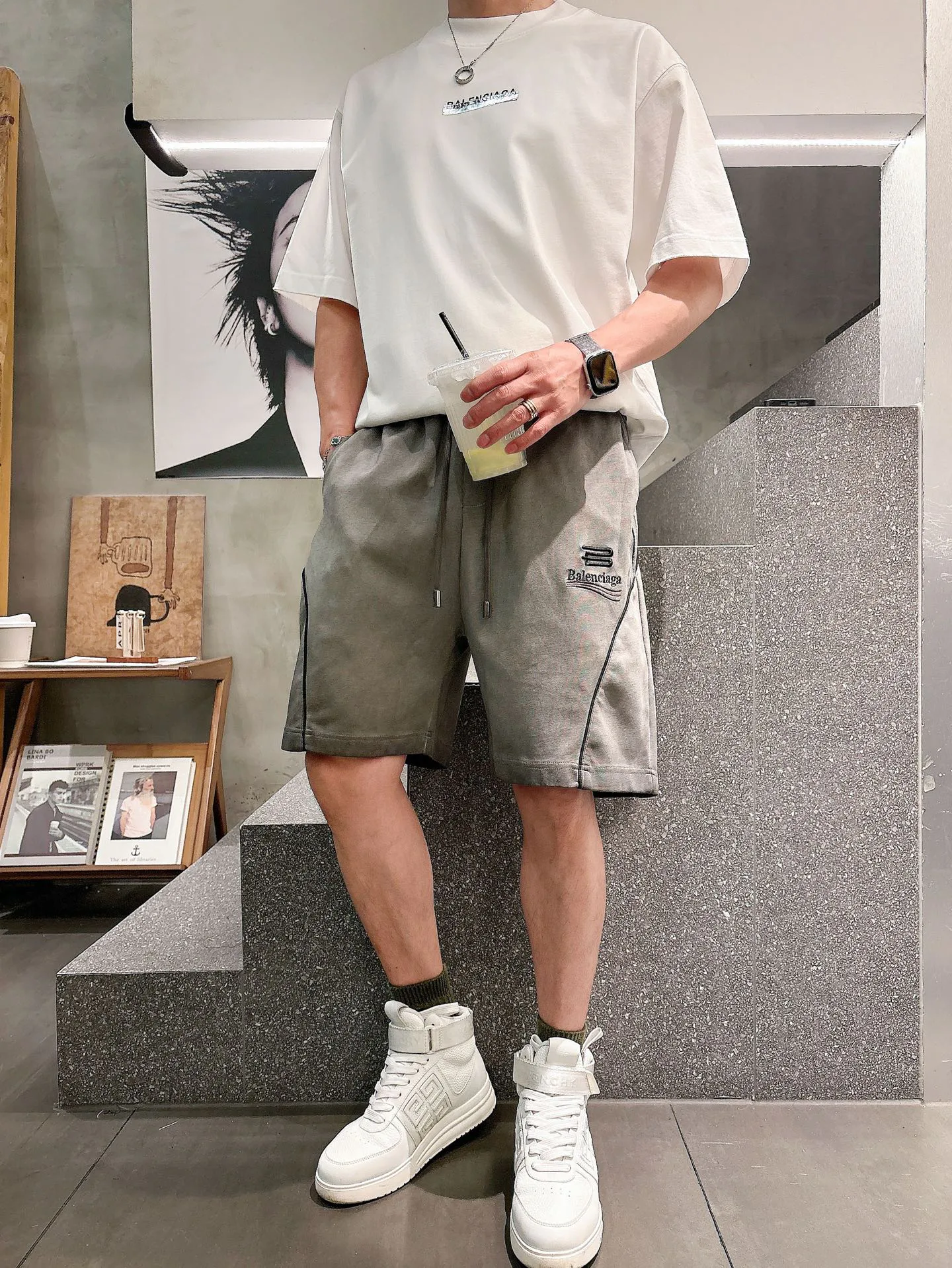 Шорты Мужские Balenciaga 14580119